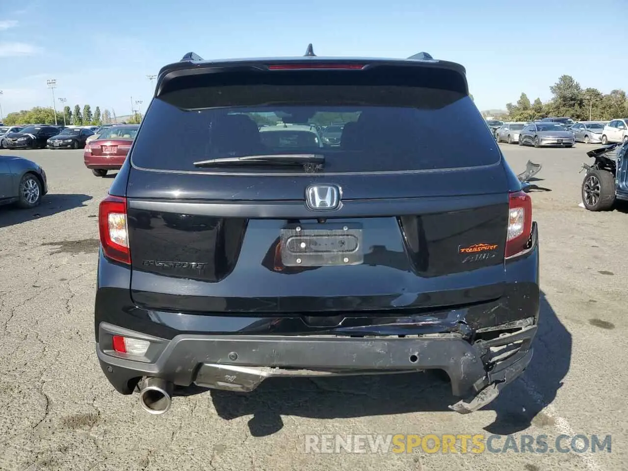 6 Photograph of a damaged car 5FNYF8H6XNB003764 HONDA PASSPORT 2022