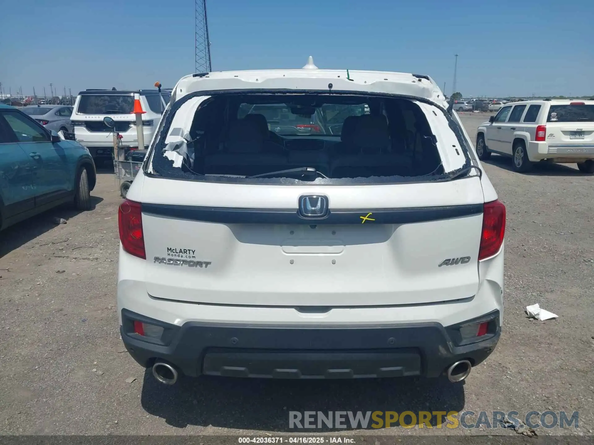 17 Photograph of a damaged car 5FNYF8H57PB006499 HONDA PASSPORT 2023
