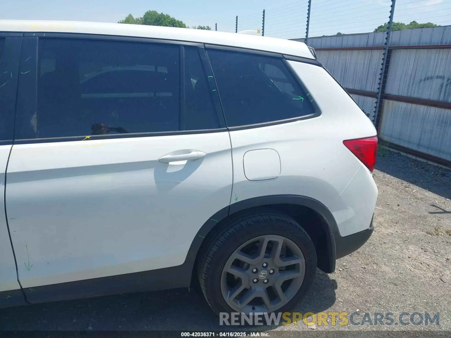 19 Photograph of a damaged car 5FNYF8H57PB006499 HONDA PASSPORT 2023