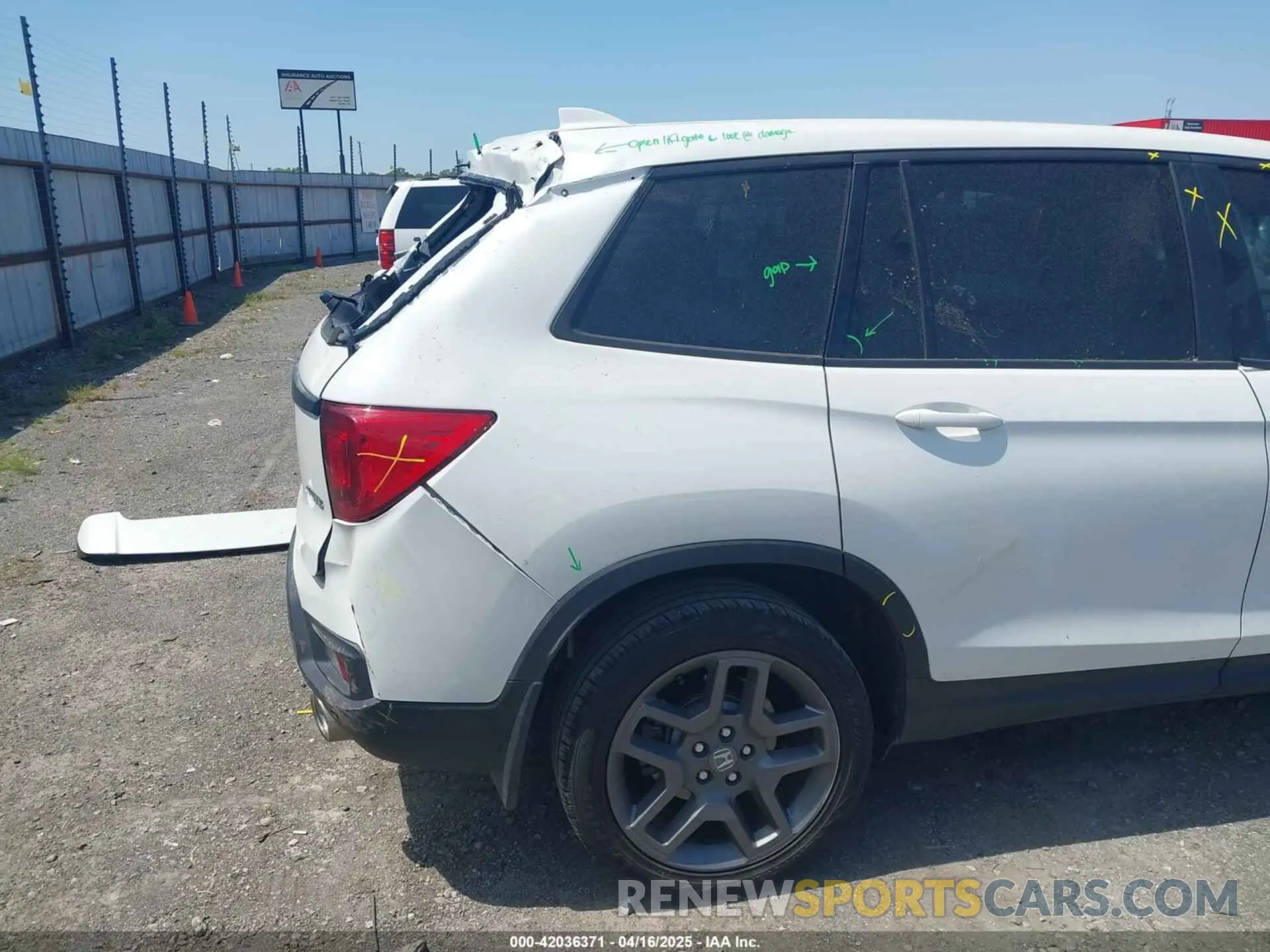 21 Photograph of a damaged car 5FNYF8H57PB006499 HONDA PASSPORT 2023