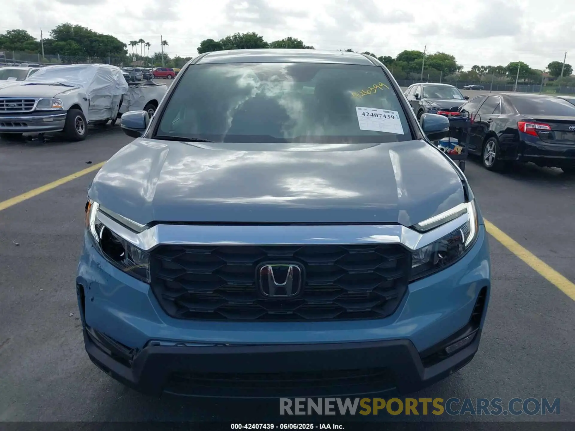 12 Photograph of a damaged car 5FNYF8H57PB020516 HONDA PASSPORT 2023