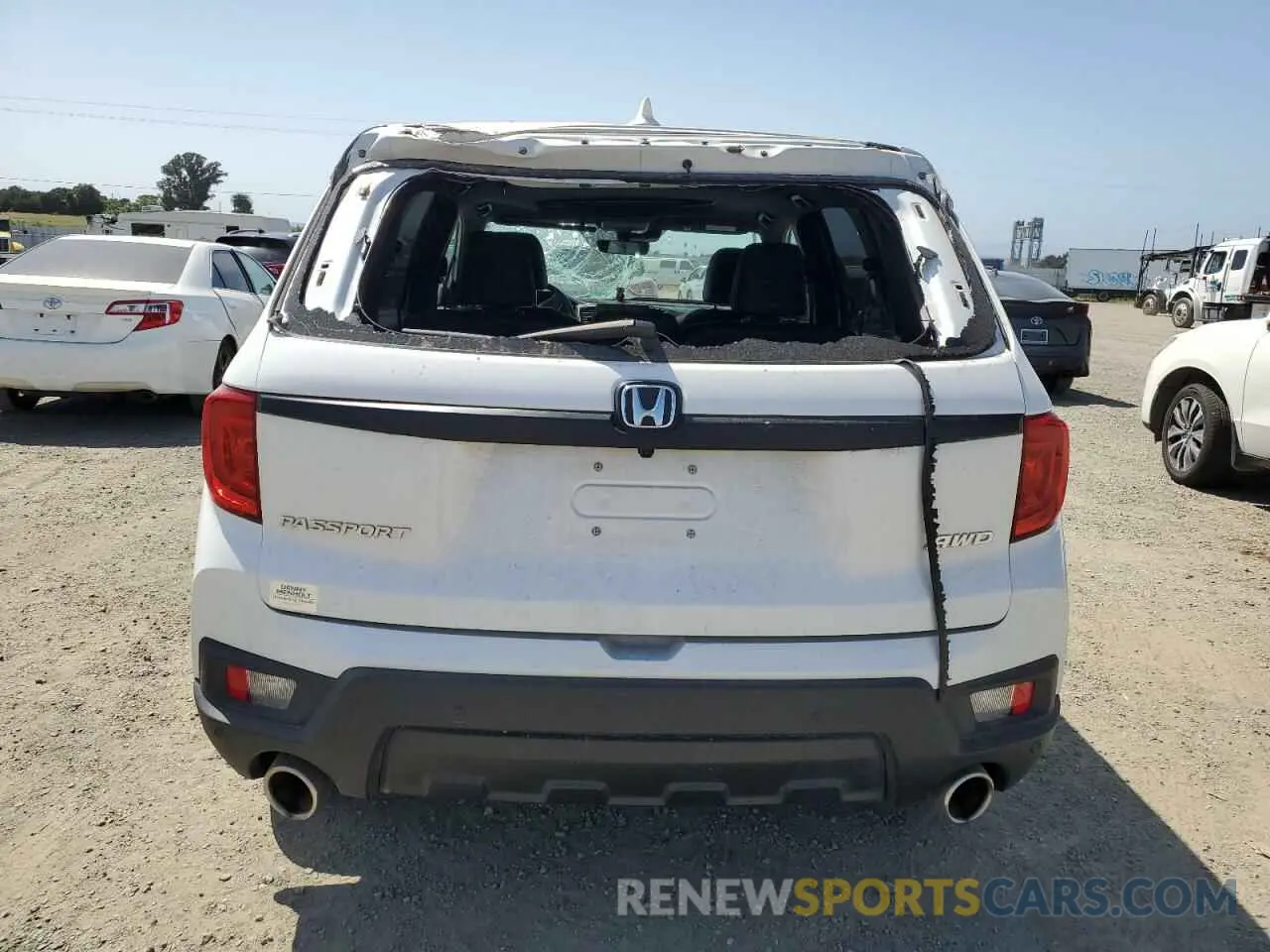 6 Photograph of a damaged car 5FNYF8H59PB010280 HONDA PASSPORT 2023