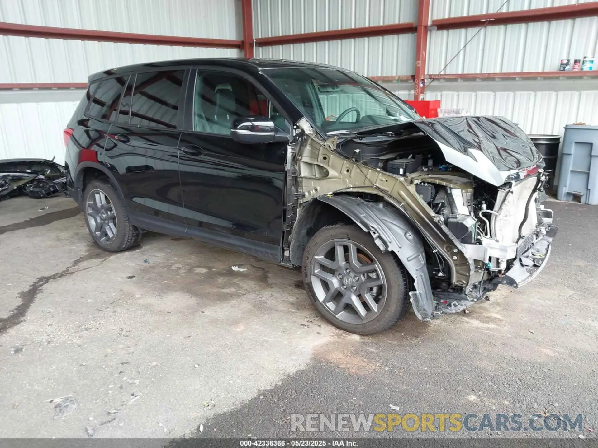 1 Фотография поврежденного автомобиля 5FNYF8H5XPB021370 HONDA PASSPORT 2023
