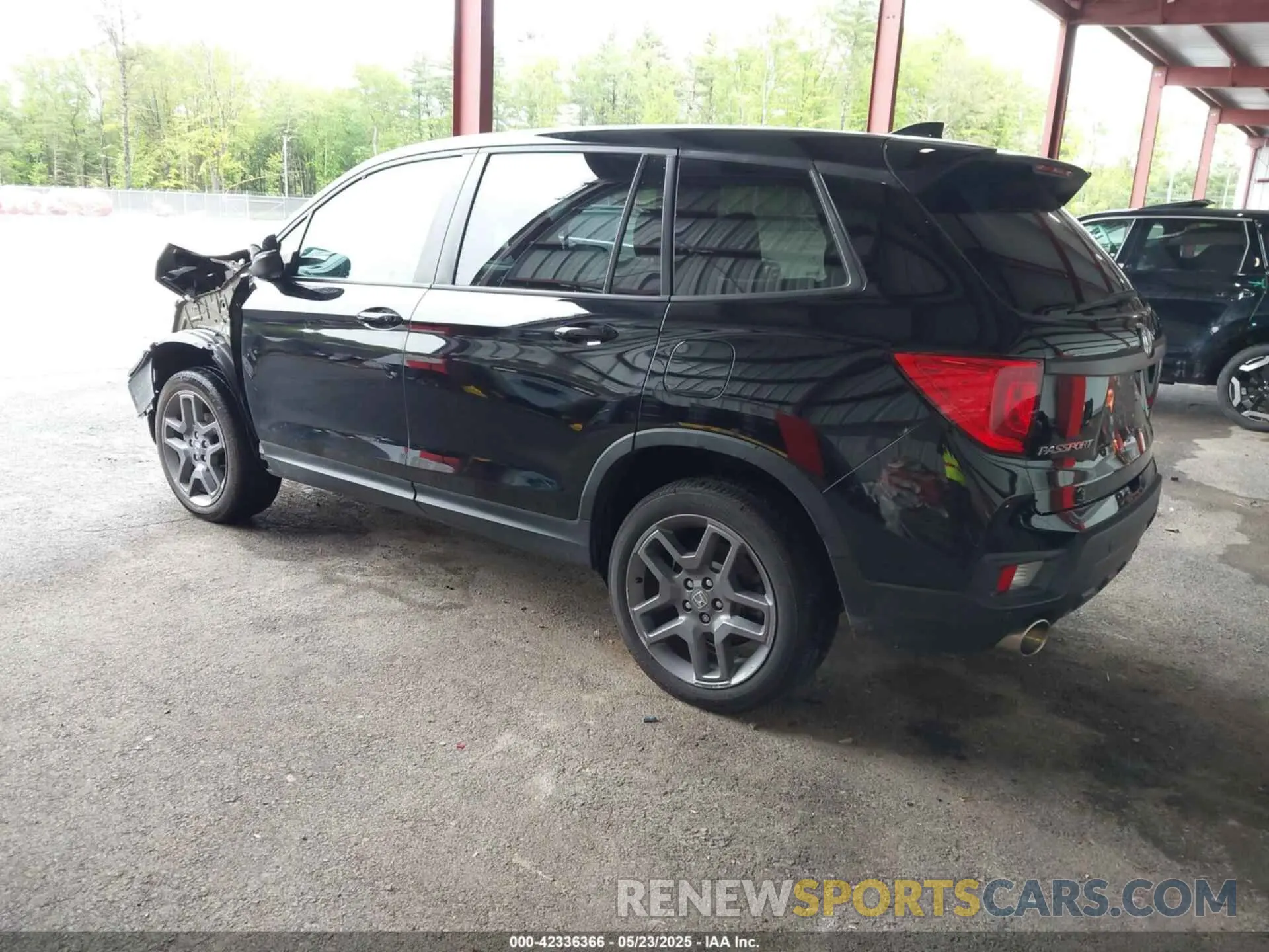 3 Фотография поврежденного автомобиля 5FNYF8H5XPB021370 HONDA PASSPORT 2023
