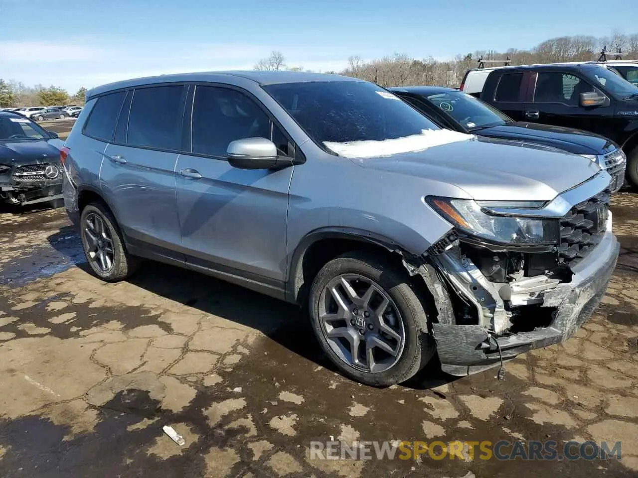 4 Фотография поврежденного автомобиля 5FNYF8H5XPB036645 HONDA PASSPORT 2023