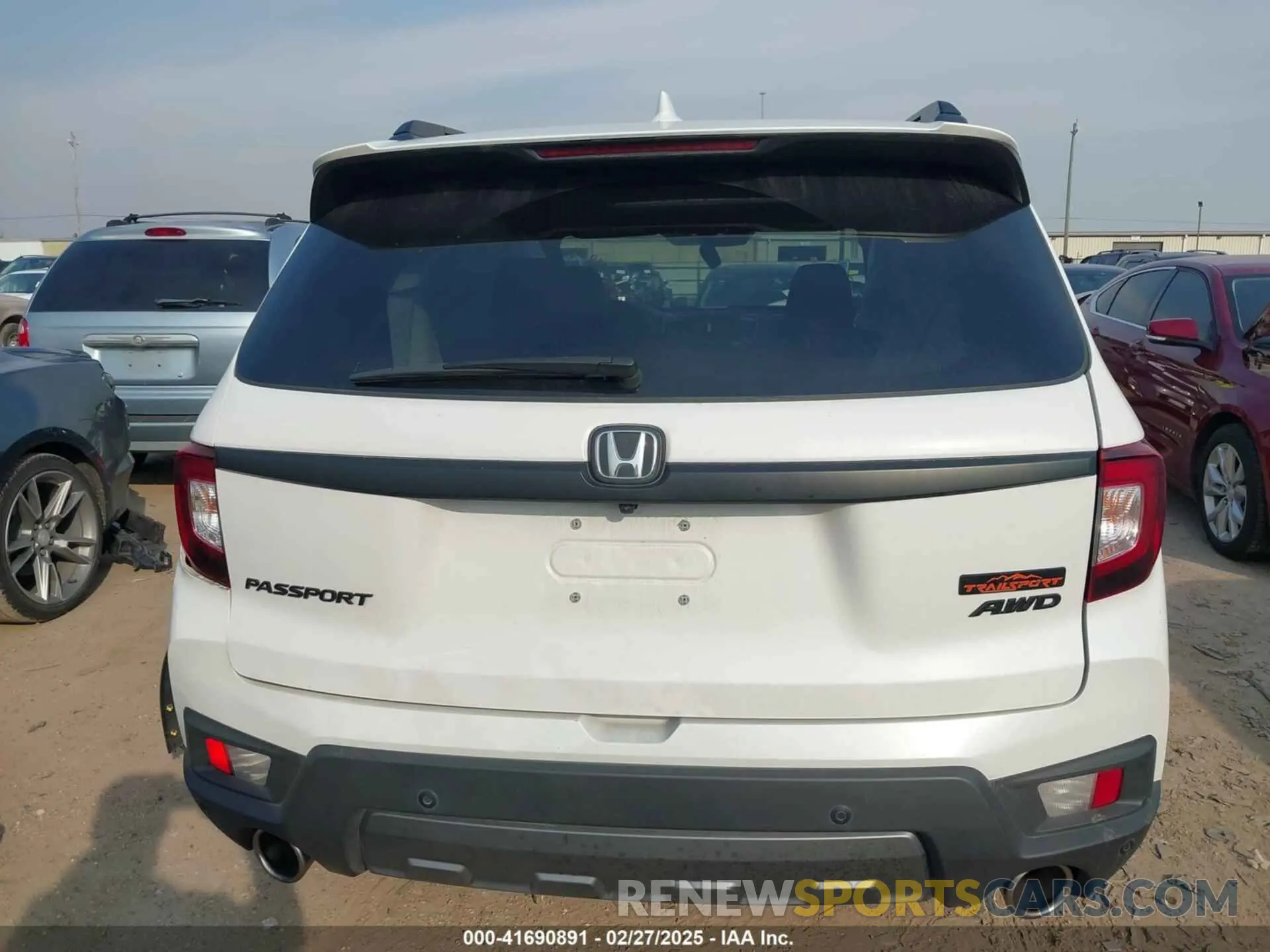 16 Фотография поврежденного автомобиля 5FNYF8H60PB041202 HONDA PASSPORT 2023