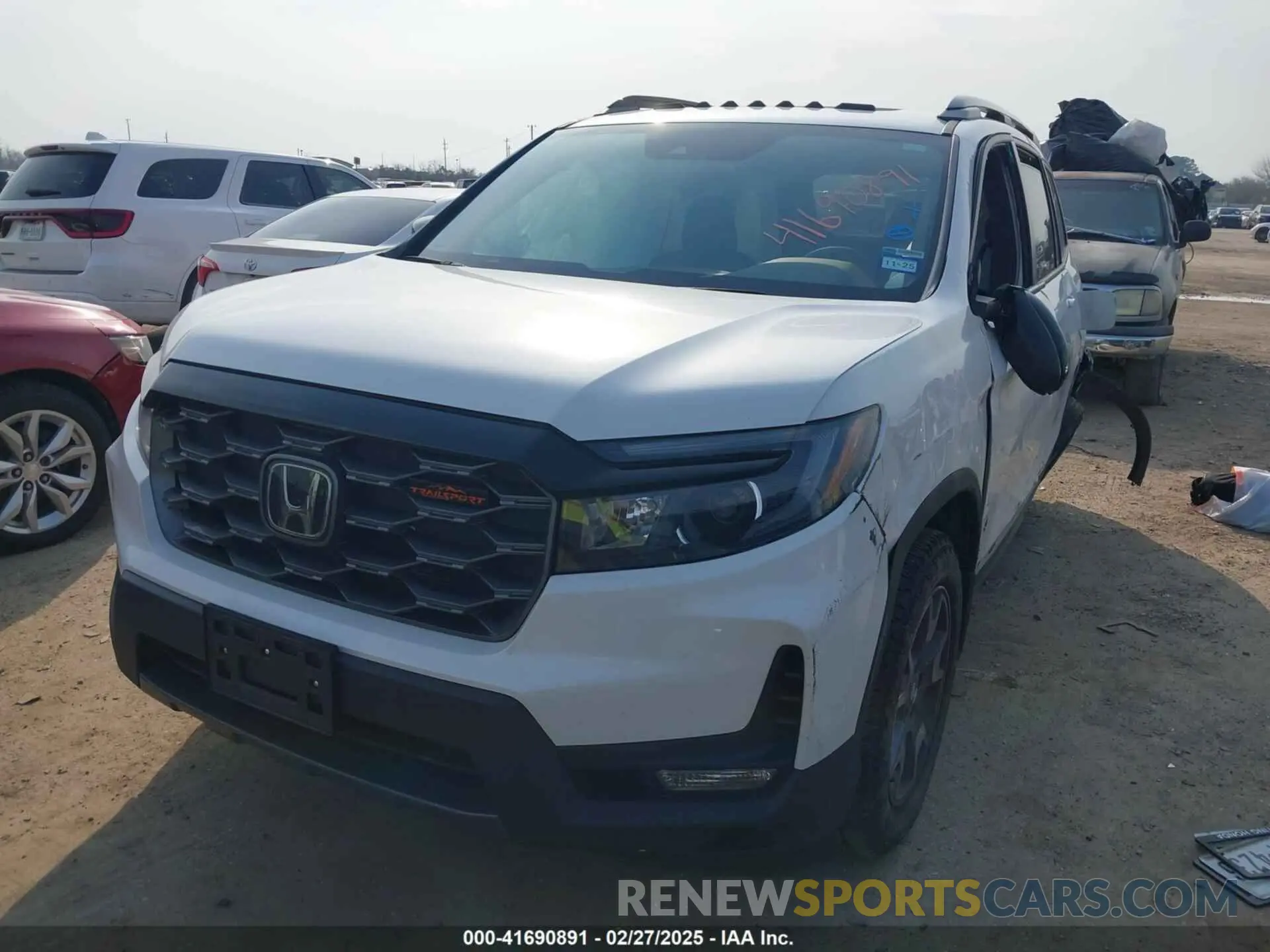 2 Фотография поврежденного автомобиля 5FNYF8H60PB041202 HONDA PASSPORT 2023
