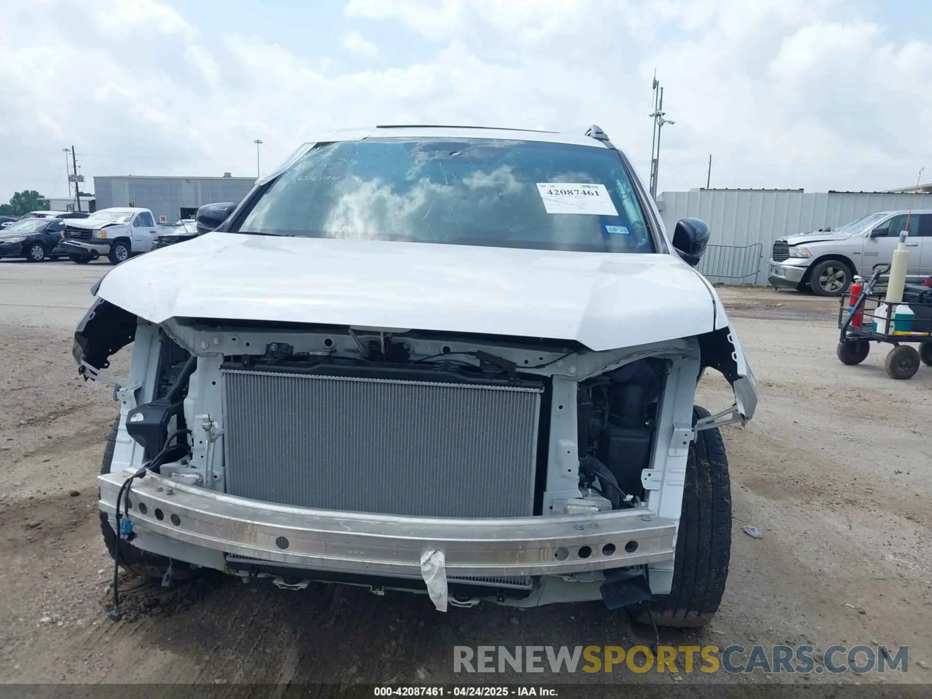 13 Photograph of a damaged car 5FNYF8H62PB024269 HONDA PASSPORT 2023