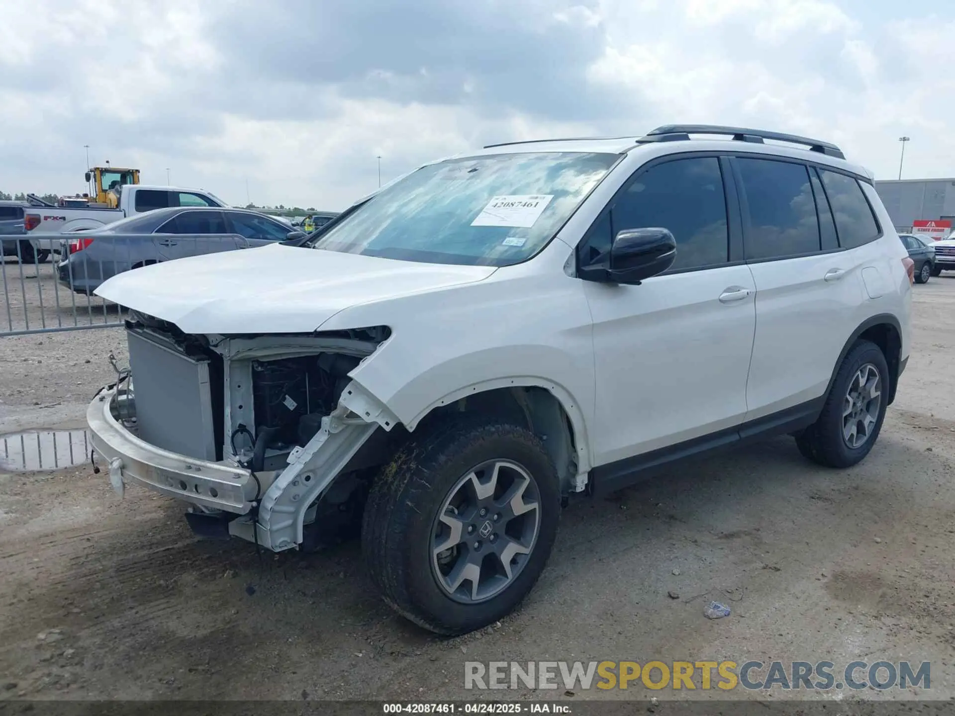 2 Photograph of a damaged car 5FNYF8H62PB024269 HONDA PASSPORT 2023
