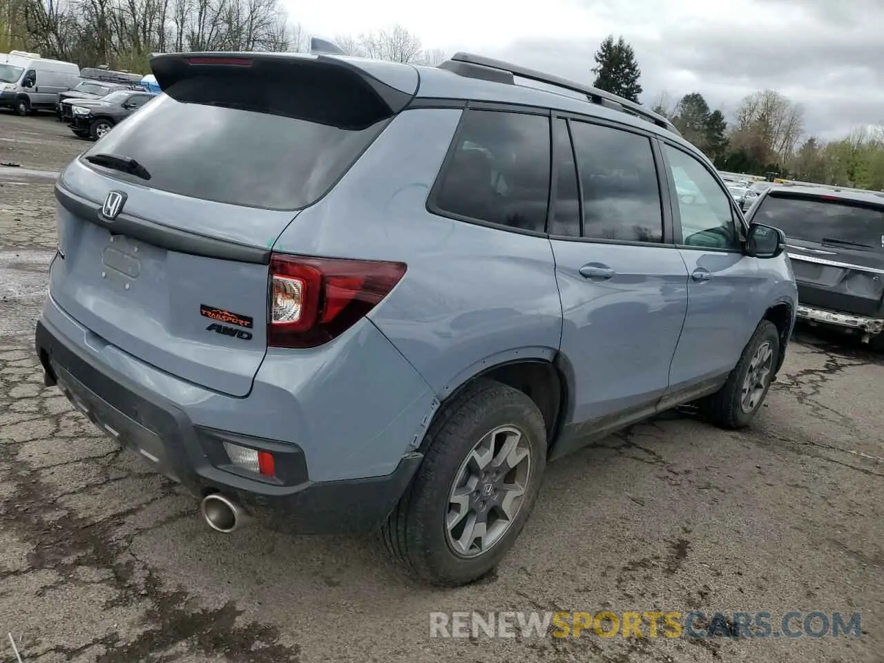 3 Photograph of a damaged car 5FNYF8H63PB031232 HONDA PASSPORT 2023
