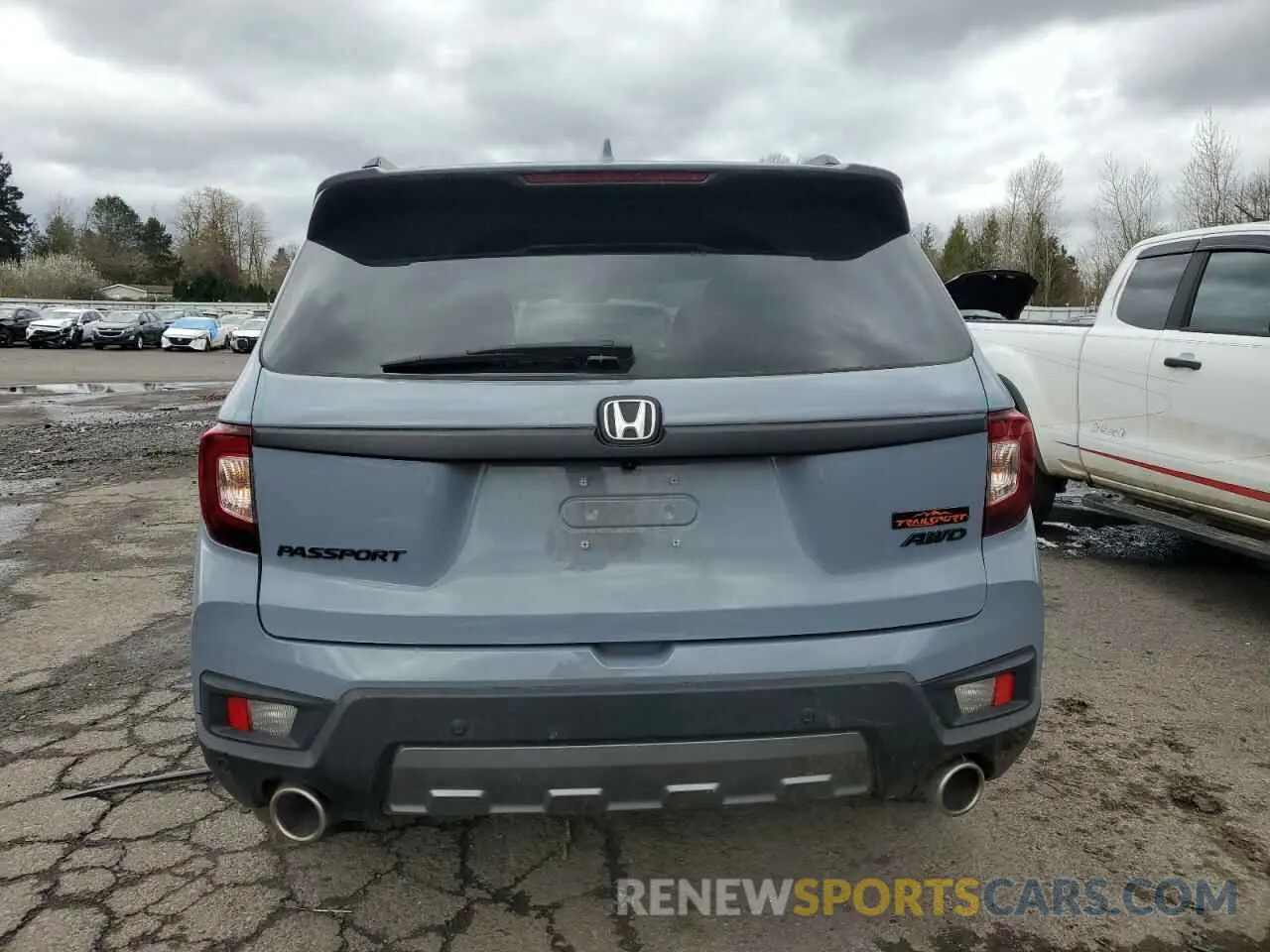 6 Photograph of a damaged car 5FNYF8H63PB031232 HONDA PASSPORT 2023