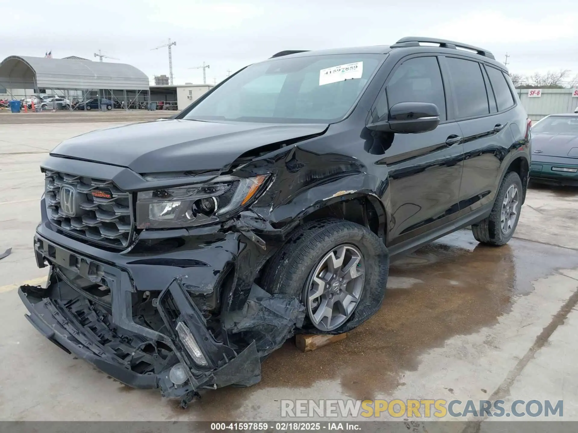 2 Фотография поврежденного автомобиля 5FNYF8H67PB006933 HONDA PASSPORT 2023