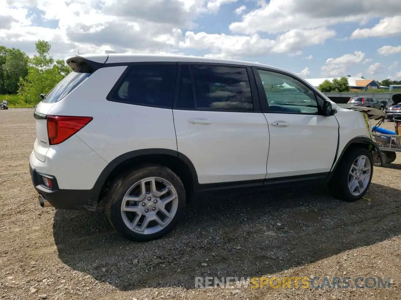 3 Photograph of a damaged car 5FNYF8H50RB003995 HONDA PASSPORT 2024