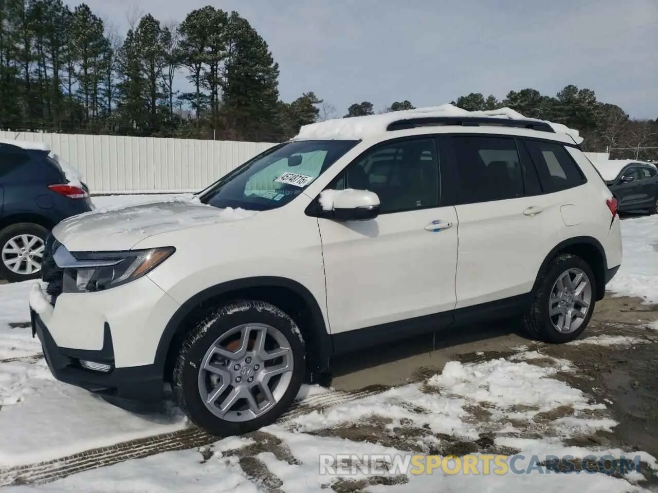 1 Photograph of a damaged car 5FNYF8H50RB023552 HONDA PASSPORT 2024