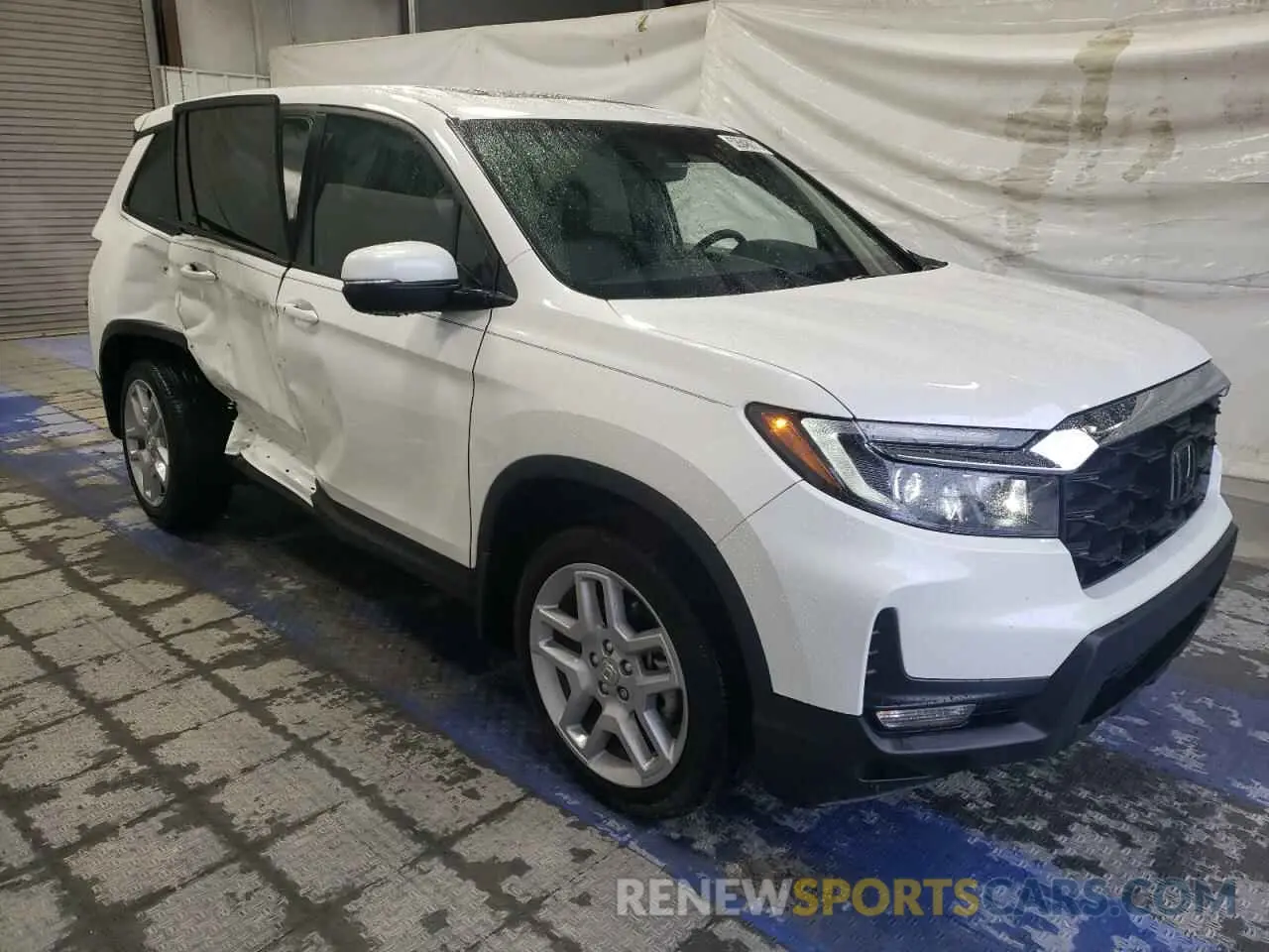 4 Photograph of a damaged car 5FNYF8H54RB020153 HONDA PASSPORT 2024