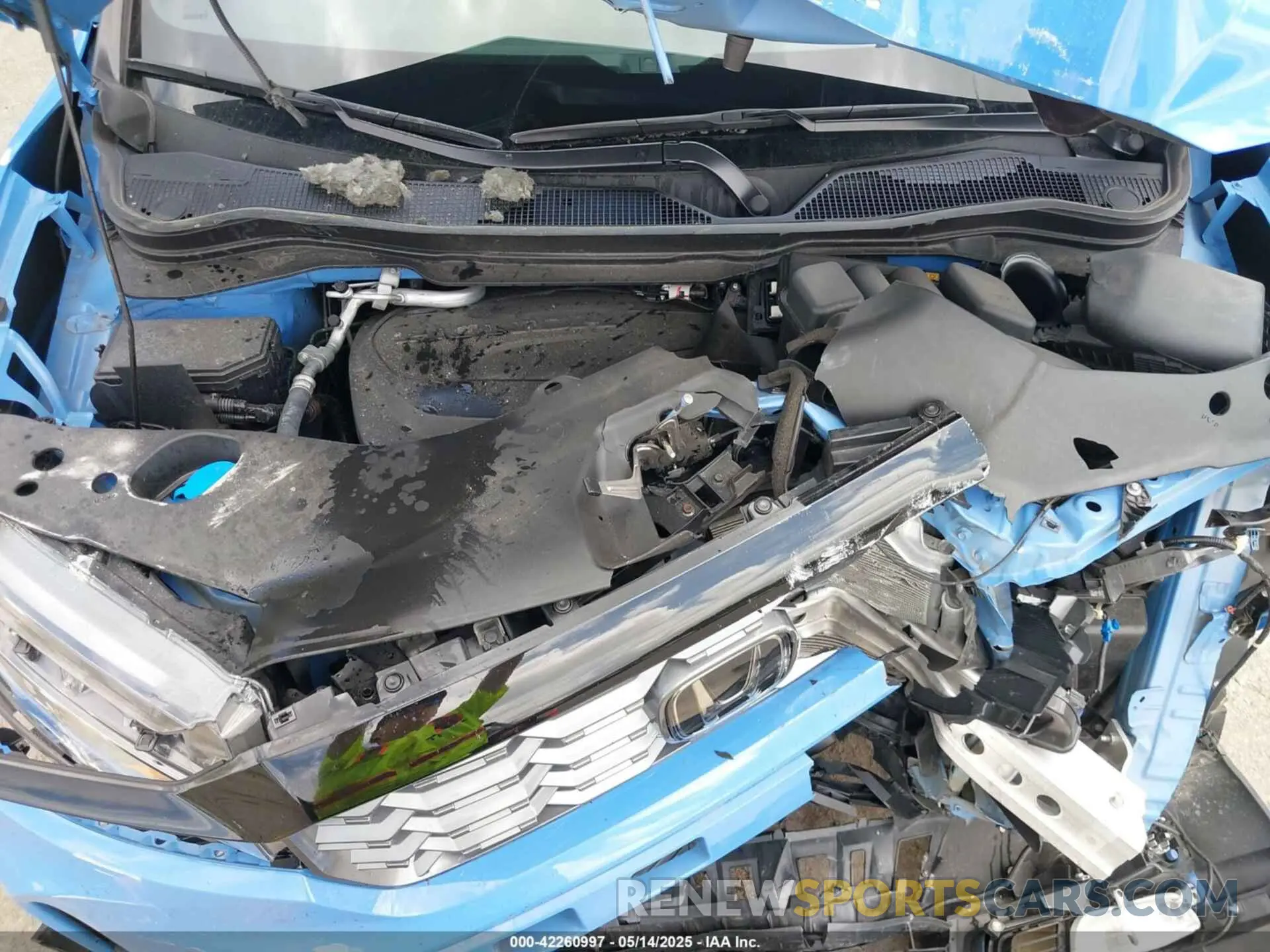 10 Photograph of a damaged car 5FNYF8H63RB008892 HONDA PASSPORT 2024