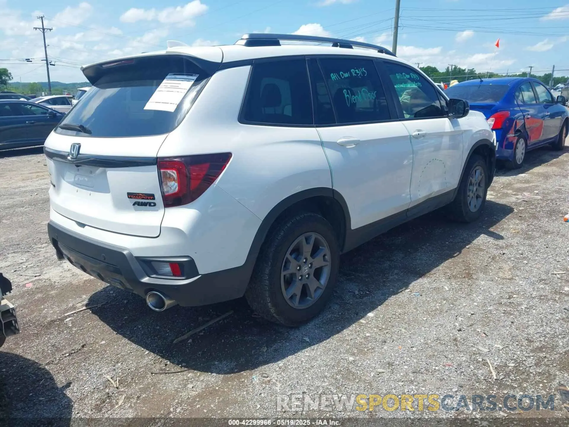4 Photograph of a damaged car 5FNYF8H63RB009699 HONDA PASSPORT 2024
