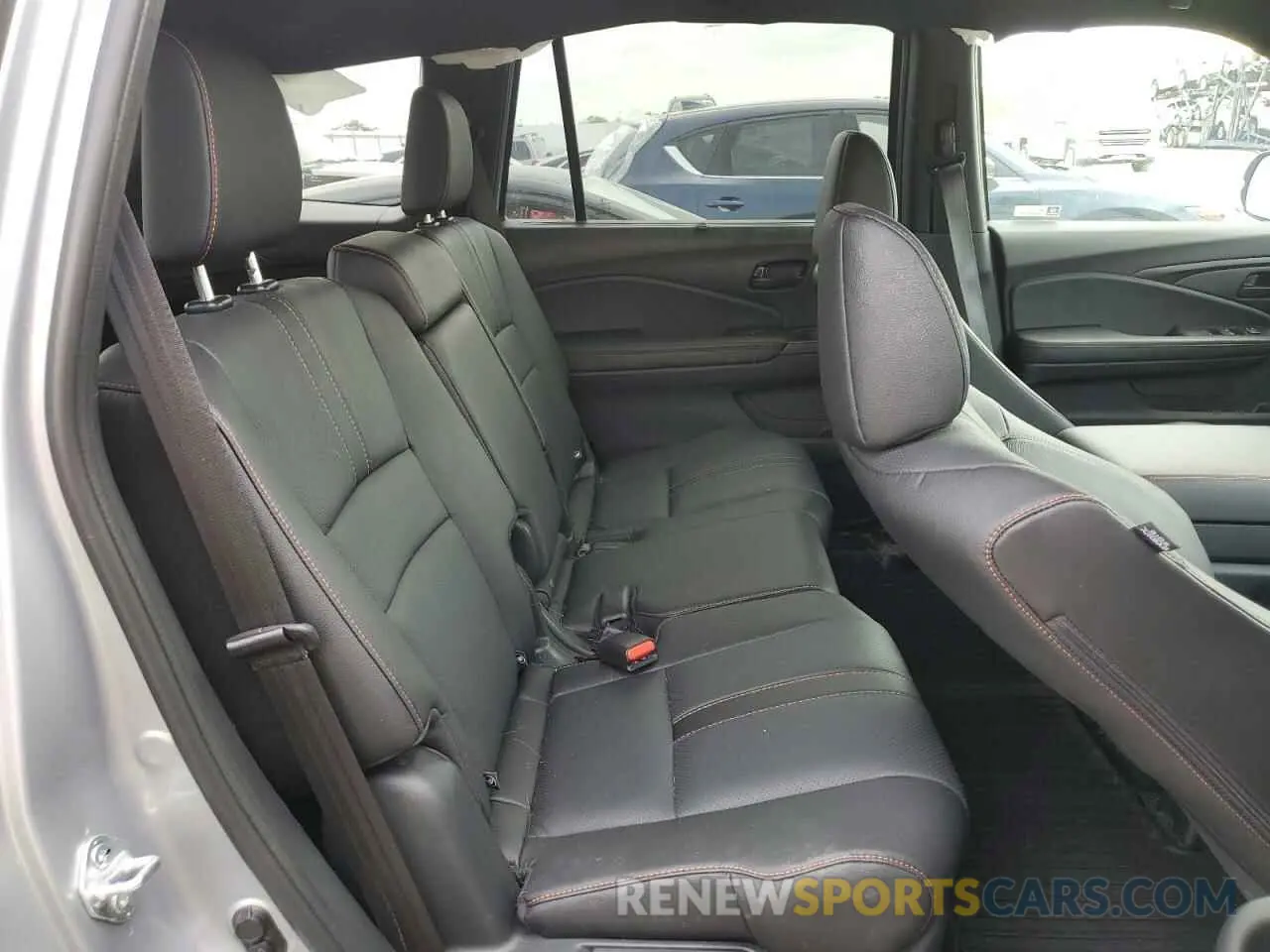 11 Фотография поврежденного автомобиля 5FNYF8H65RB001572 HONDA PASSPORT 2024
