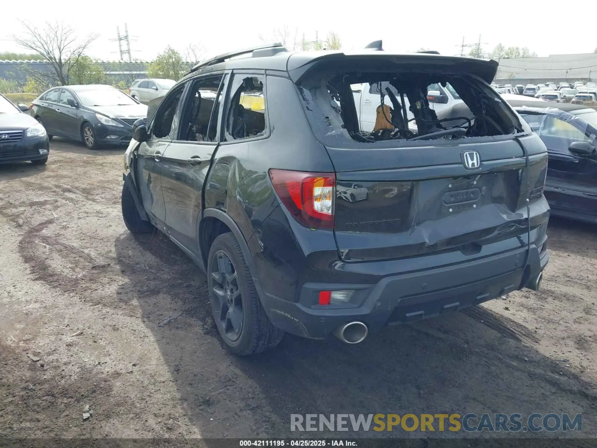 3 Photograph of a damaged car 5FNYF8H87RB000750 HONDA PASSPORT 2024