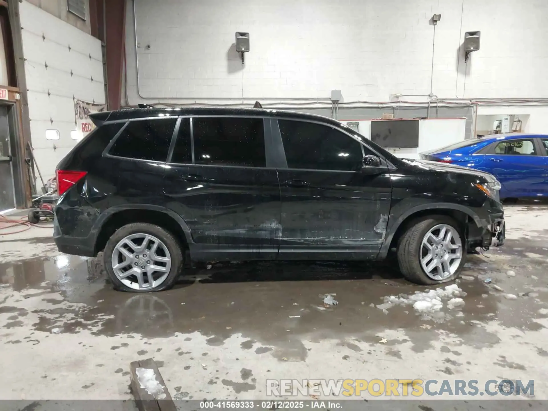 13 Photograph of a damaged car 5FNYF8H54SB010454 HONDA PASSPORT 2025