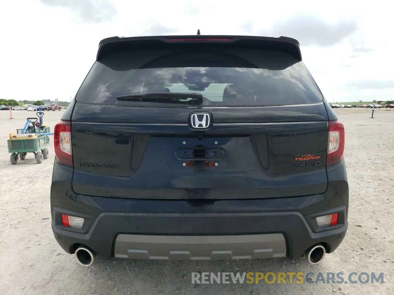 6 Photograph of a damaged car 5FNYF8H6XSB020043 HONDA PASSPORT 2025