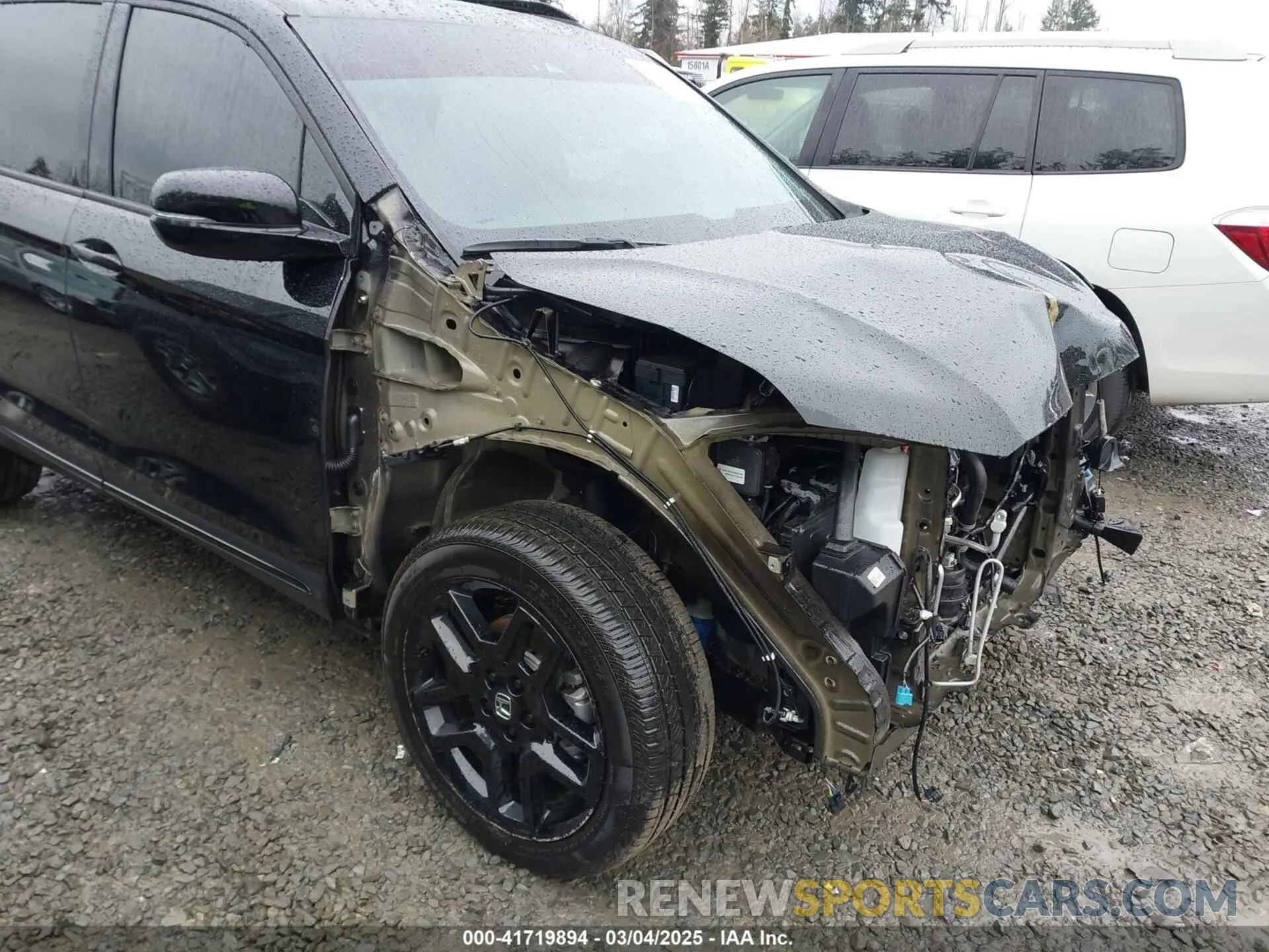 6 Фотография поврежденного автомобиля 5FNYF8H8XSB002921 HONDA PASSPORT 2025