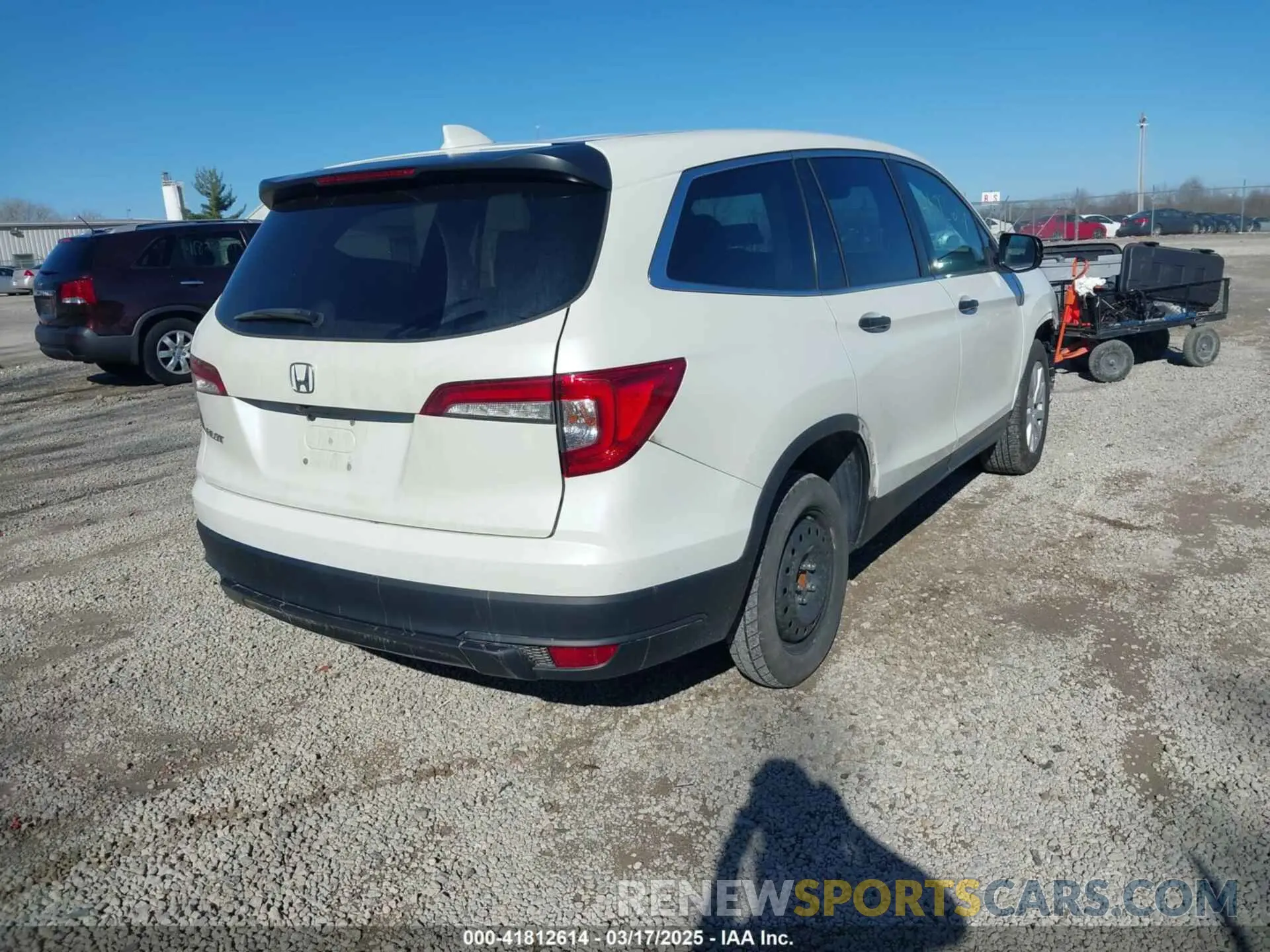 4 Фотография поврежденного автомобиля 5FNYF5H11KB006065 HONDA PILOT 2019