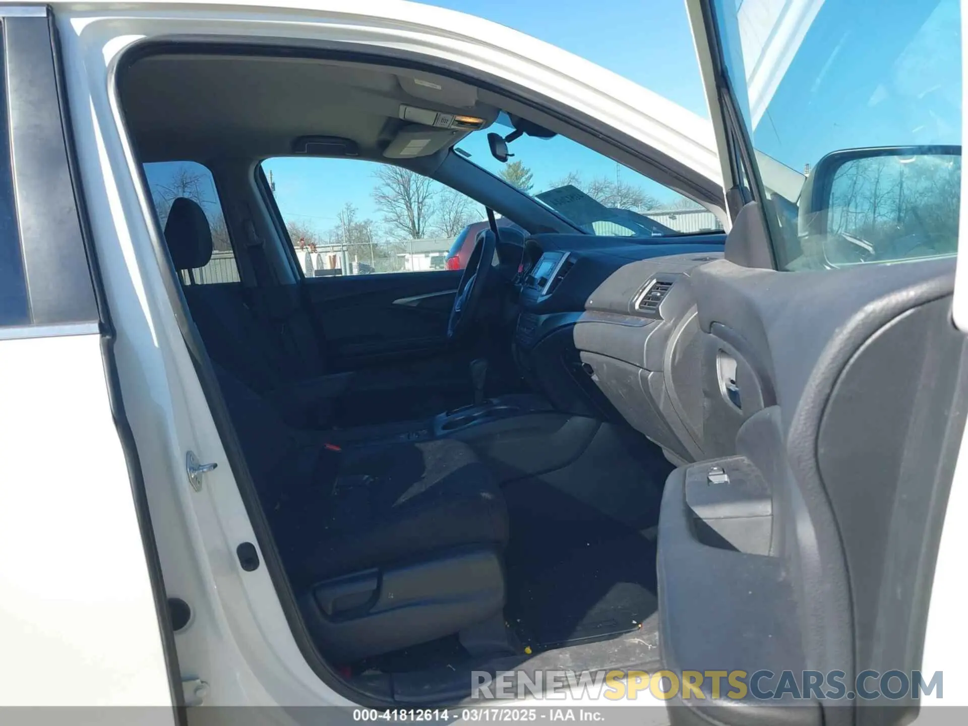 5 Фотография поврежденного автомобиля 5FNYF5H11KB006065 HONDA PILOT 2019
