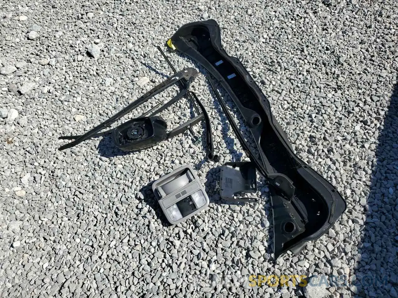 13 Photograph of a damaged car 5FNYF5H14KB033504 HONDA PILOT 2019