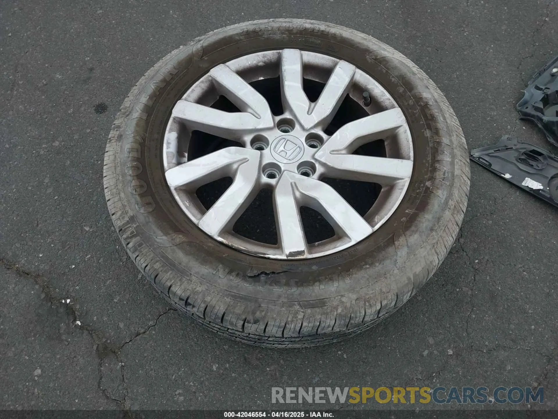 18 Photograph of a damaged car 5FNYF5H15KB026075 HONDA PILOT 2019