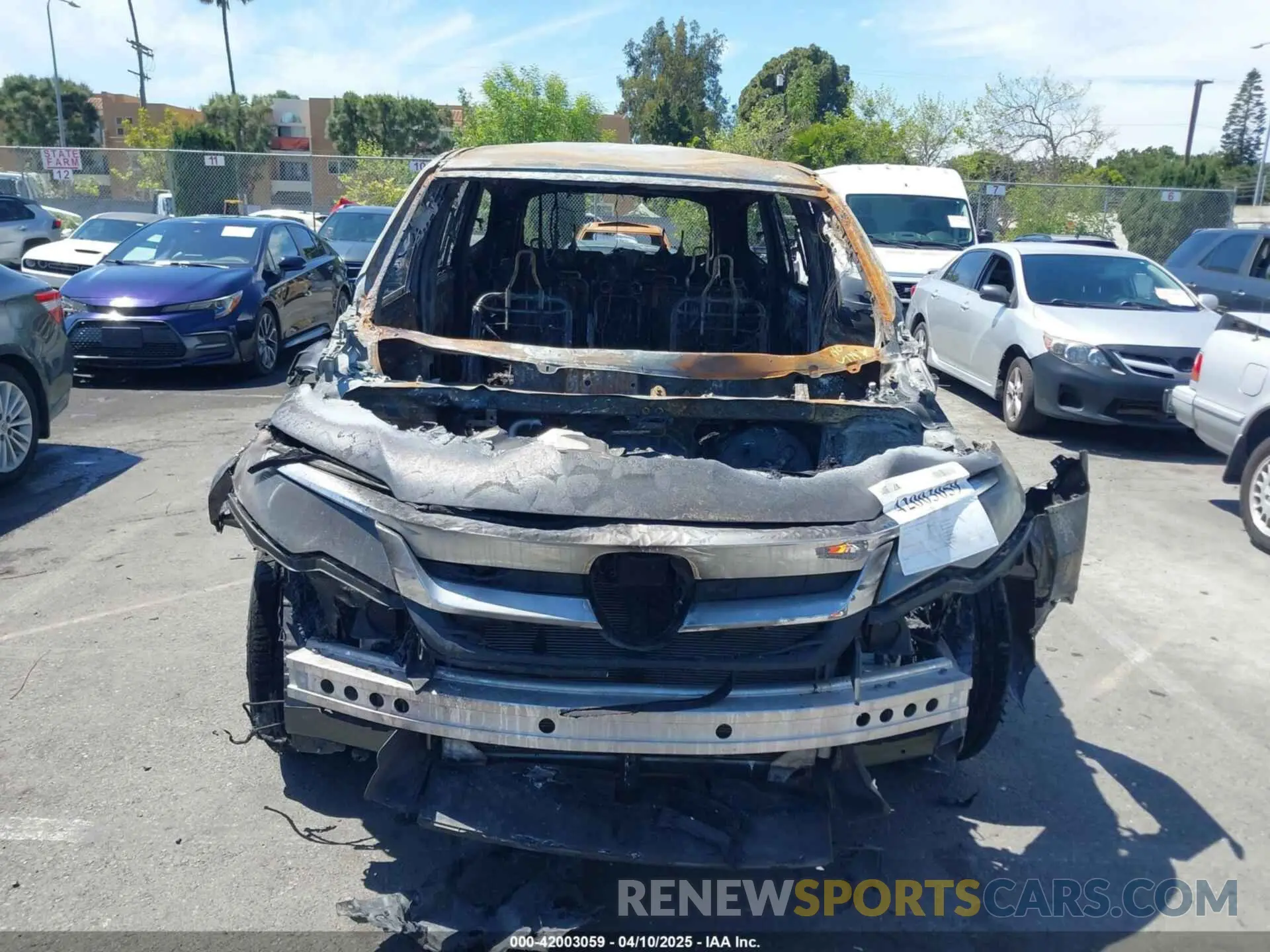 6 Фотография поврежденного автомобиля 5FNYF5H18KB016902 HONDA PILOT 2019