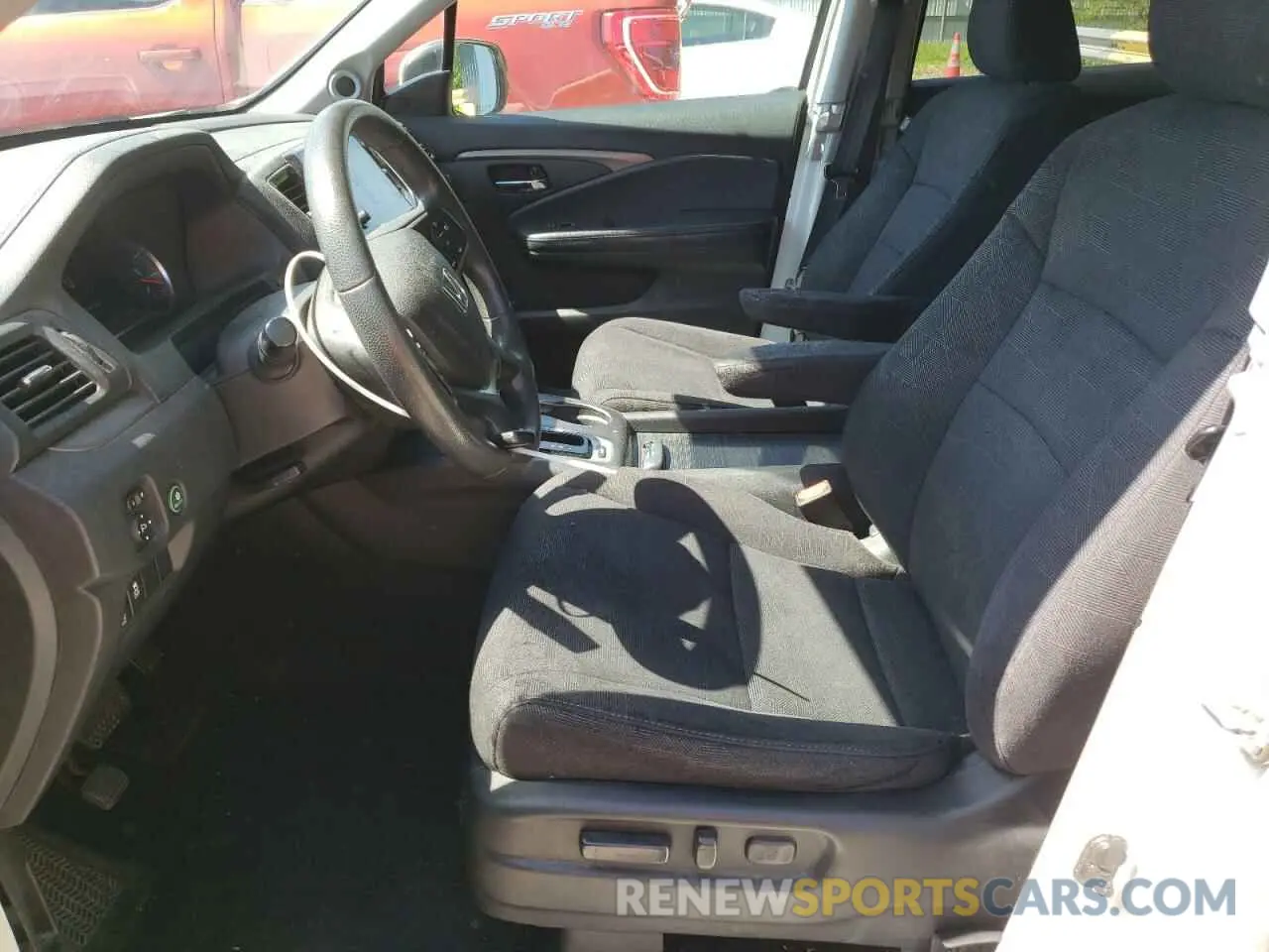 7 Photograph of a damaged car 5FNYF5H31KB034580 HONDA PILOT 2019