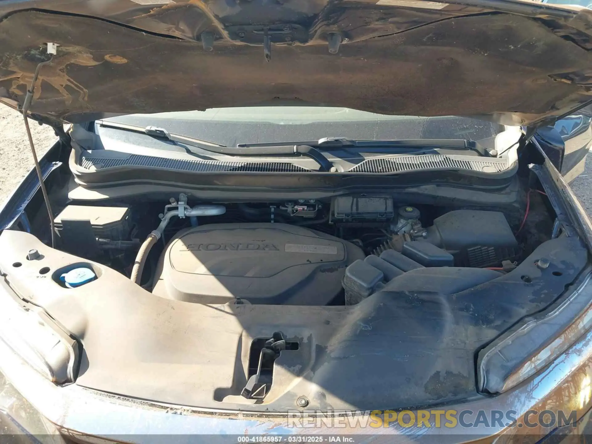 10 Photograph of a damaged car 5FNYF5H32KB038606 HONDA PILOT 2019