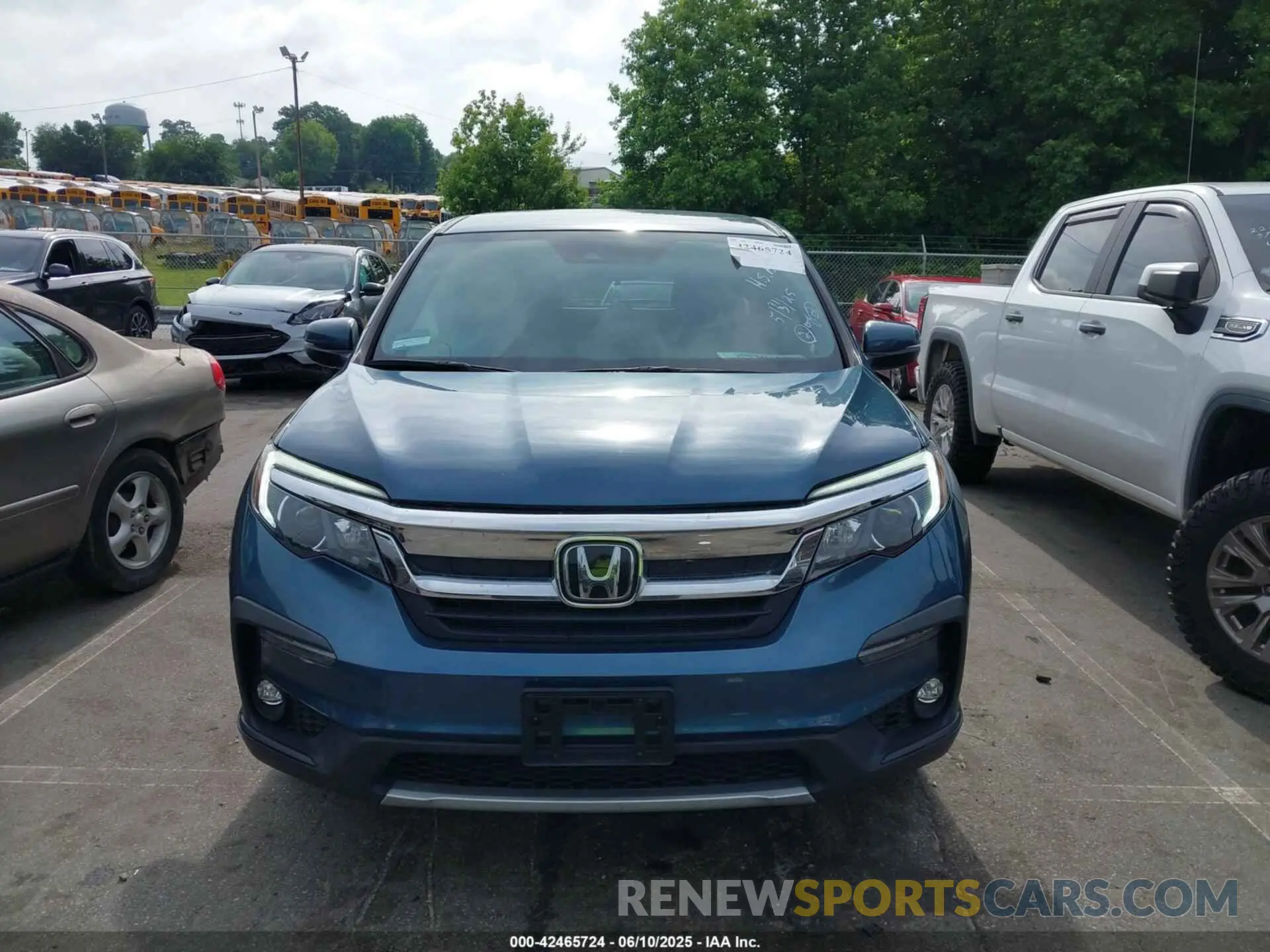 12 Photograph of a damaged car 5FNYF5H36KB015748 HONDA PILOT 2019