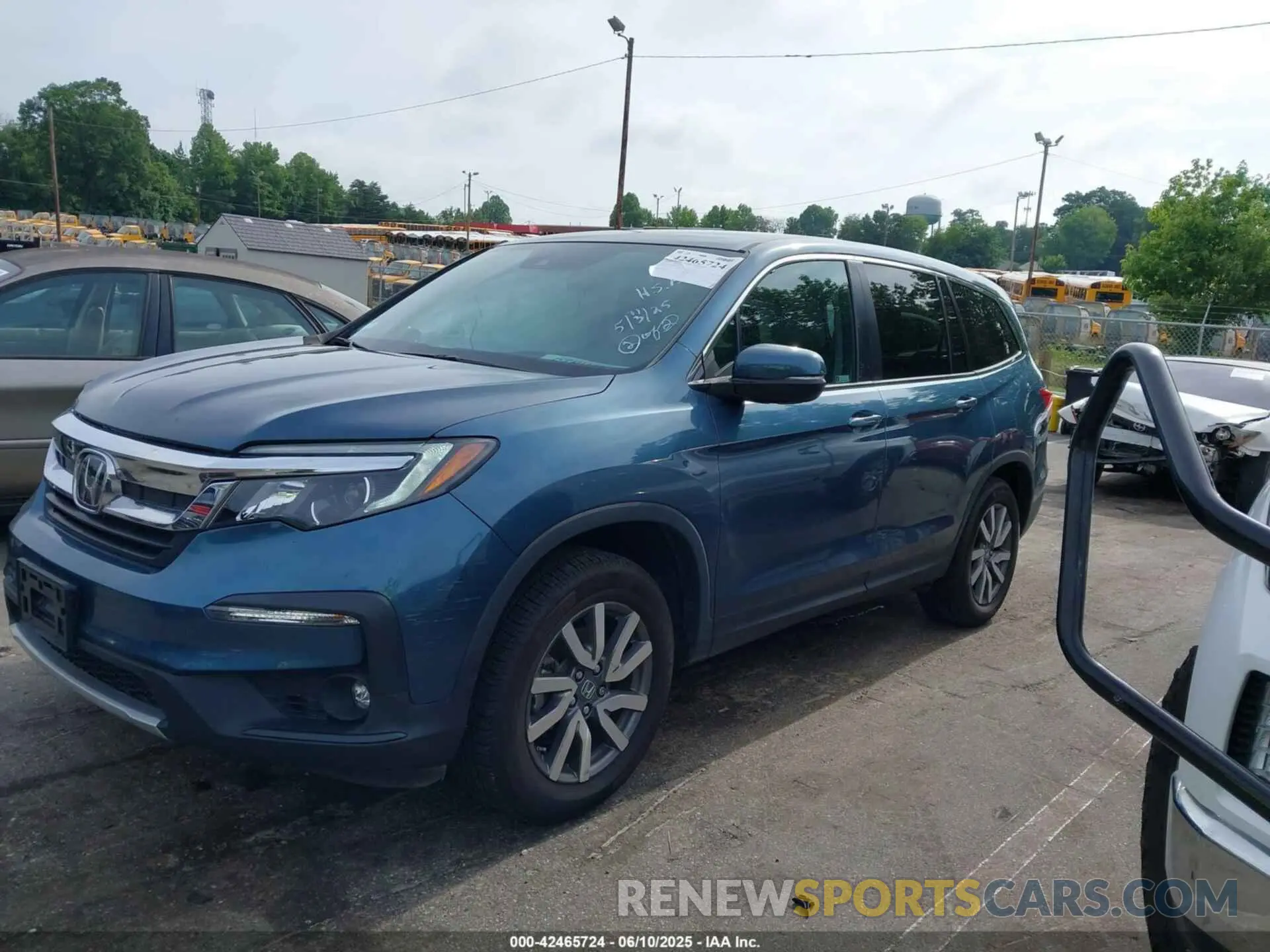 14 Photograph of a damaged car 5FNYF5H36KB015748 HONDA PILOT 2019