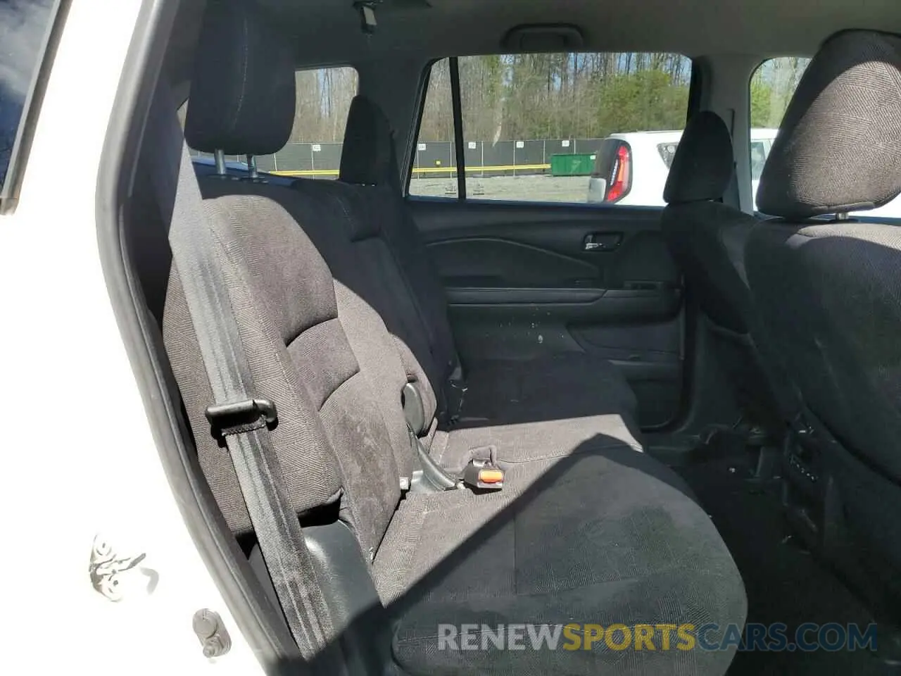 11 Photograph of a damaged car 5FNYF5H36KB019797 HONDA PILOT 2019