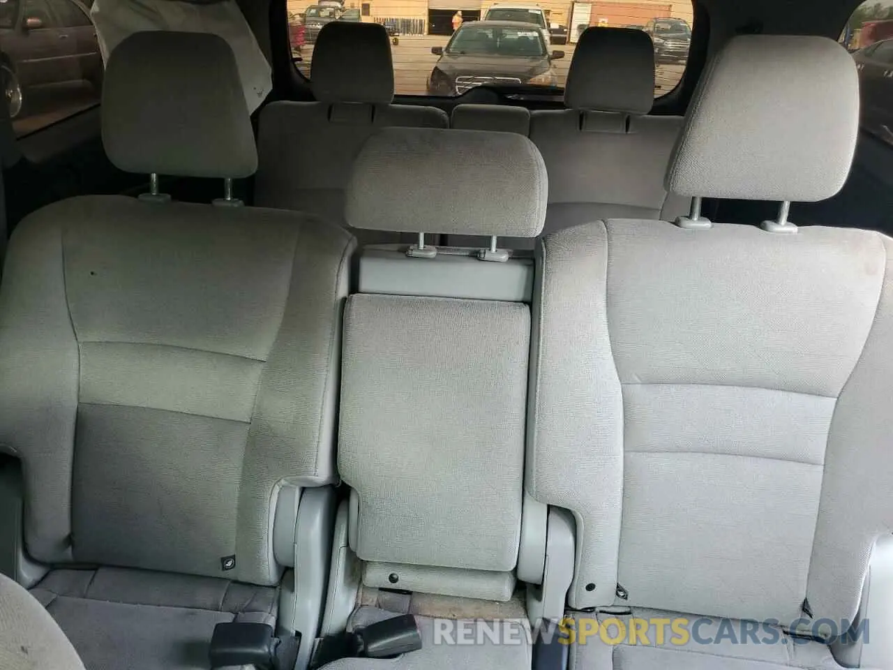 10 Photograph of a damaged car 5FNYF5H37KB044238 HONDA PILOT 2019