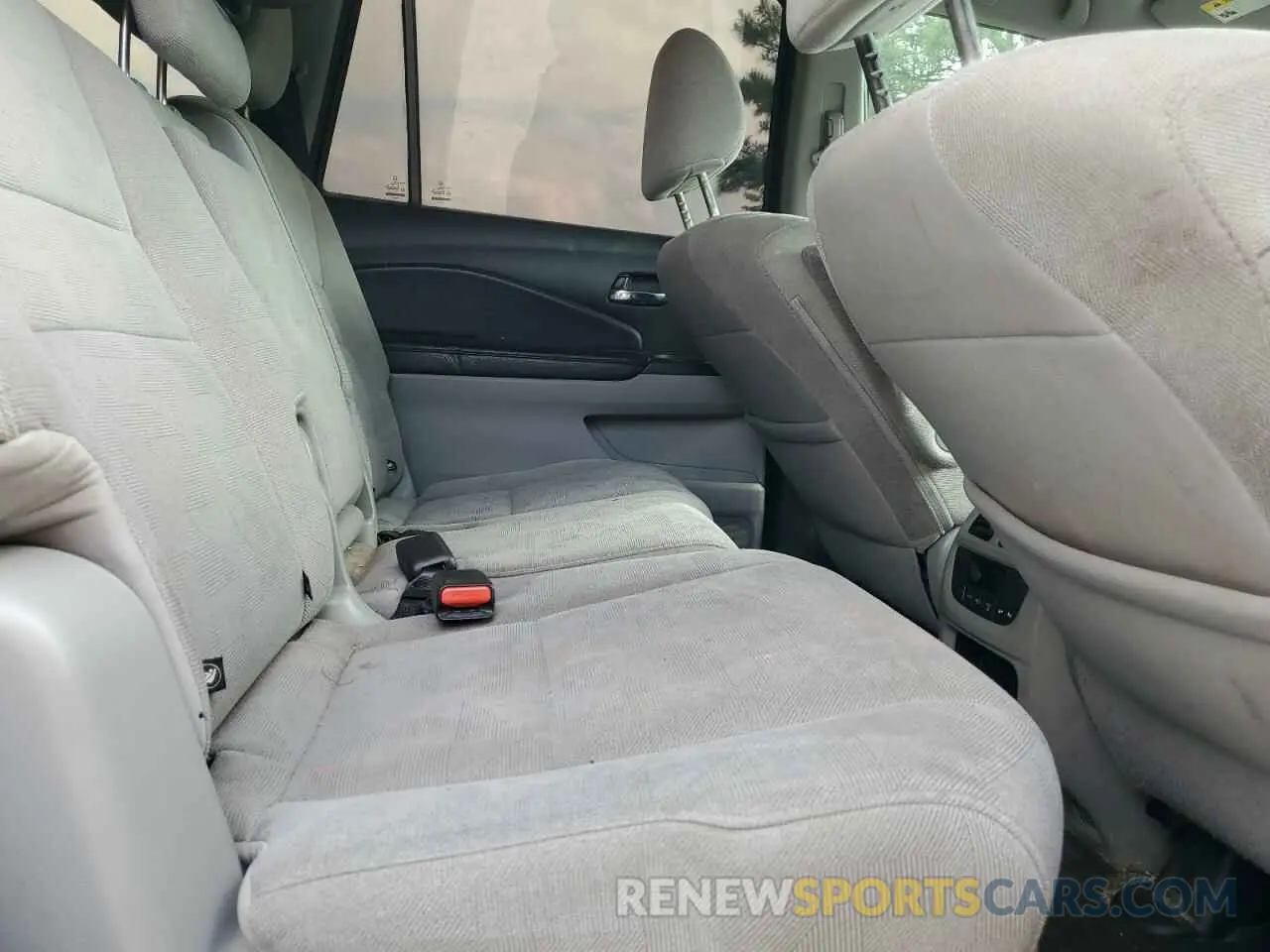 11 Photograph of a damaged car 5FNYF5H37KB044238 HONDA PILOT 2019