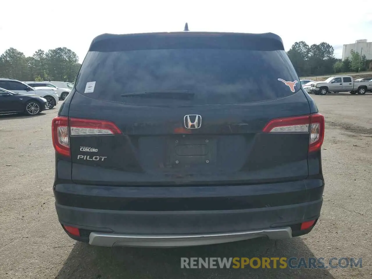 6 Photograph of a damaged car 5FNYF5H37KB044238 HONDA PILOT 2019