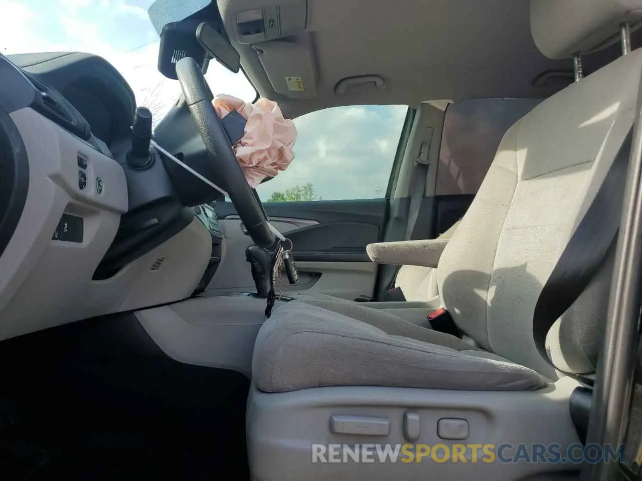 7 Photograph of a damaged car 5FNYF5H37KB044238 HONDA PILOT 2019