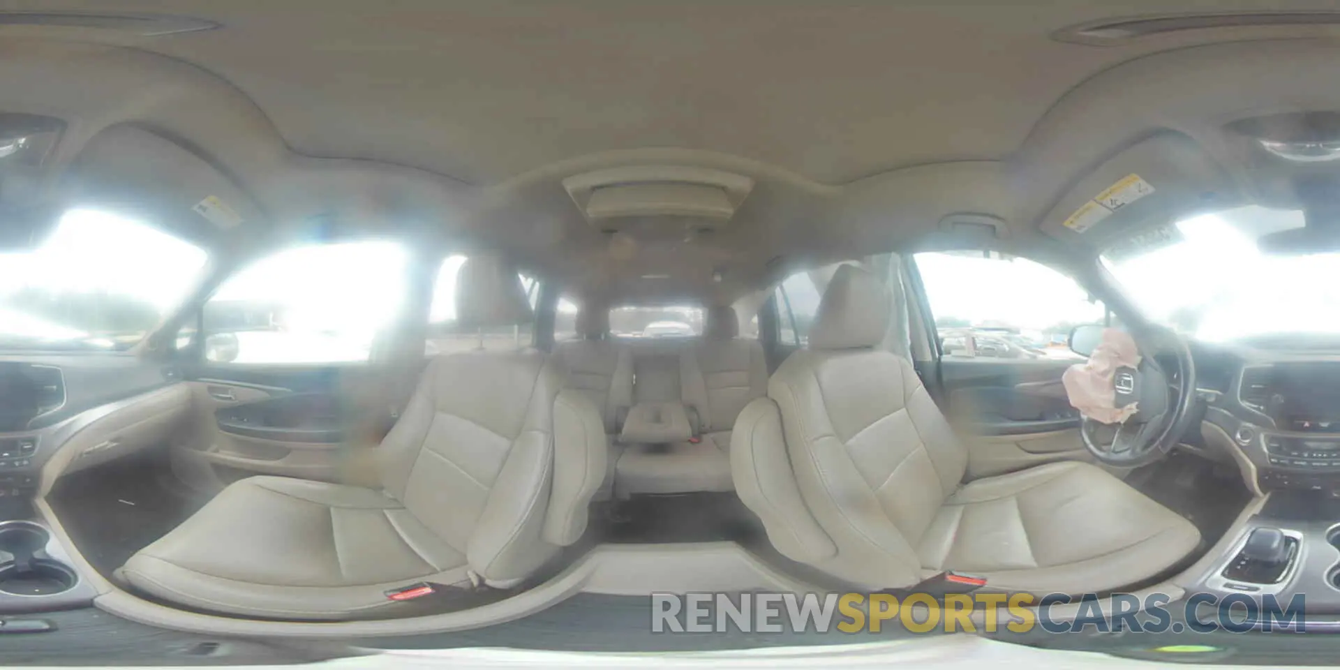 16 Photograph of a damaged car 5FNYF5H44KB004997 HONDA PILOT 2019
