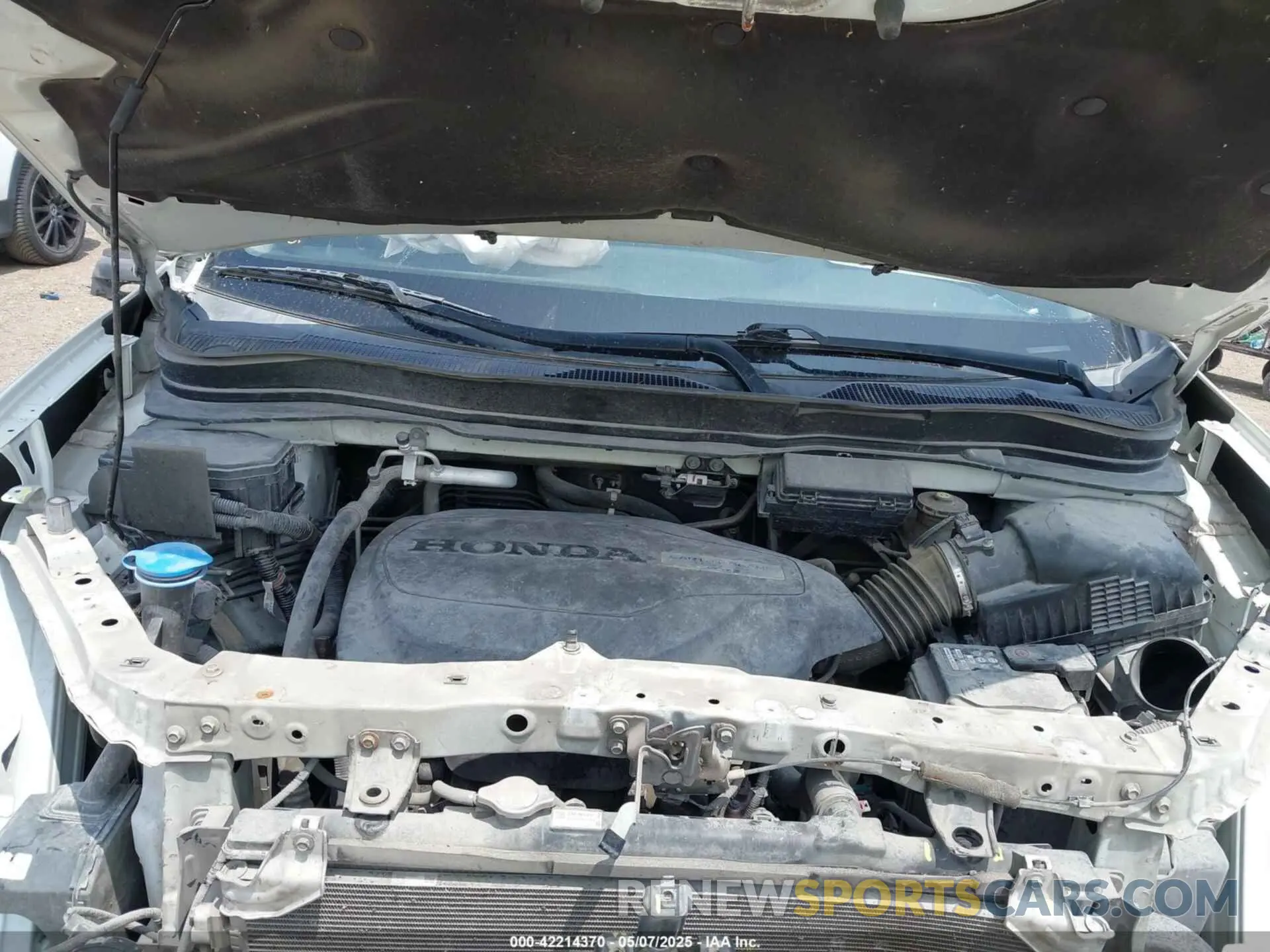 10 Photograph of a damaged car 5FNYF5H53KB029821 HONDA PILOT 2019