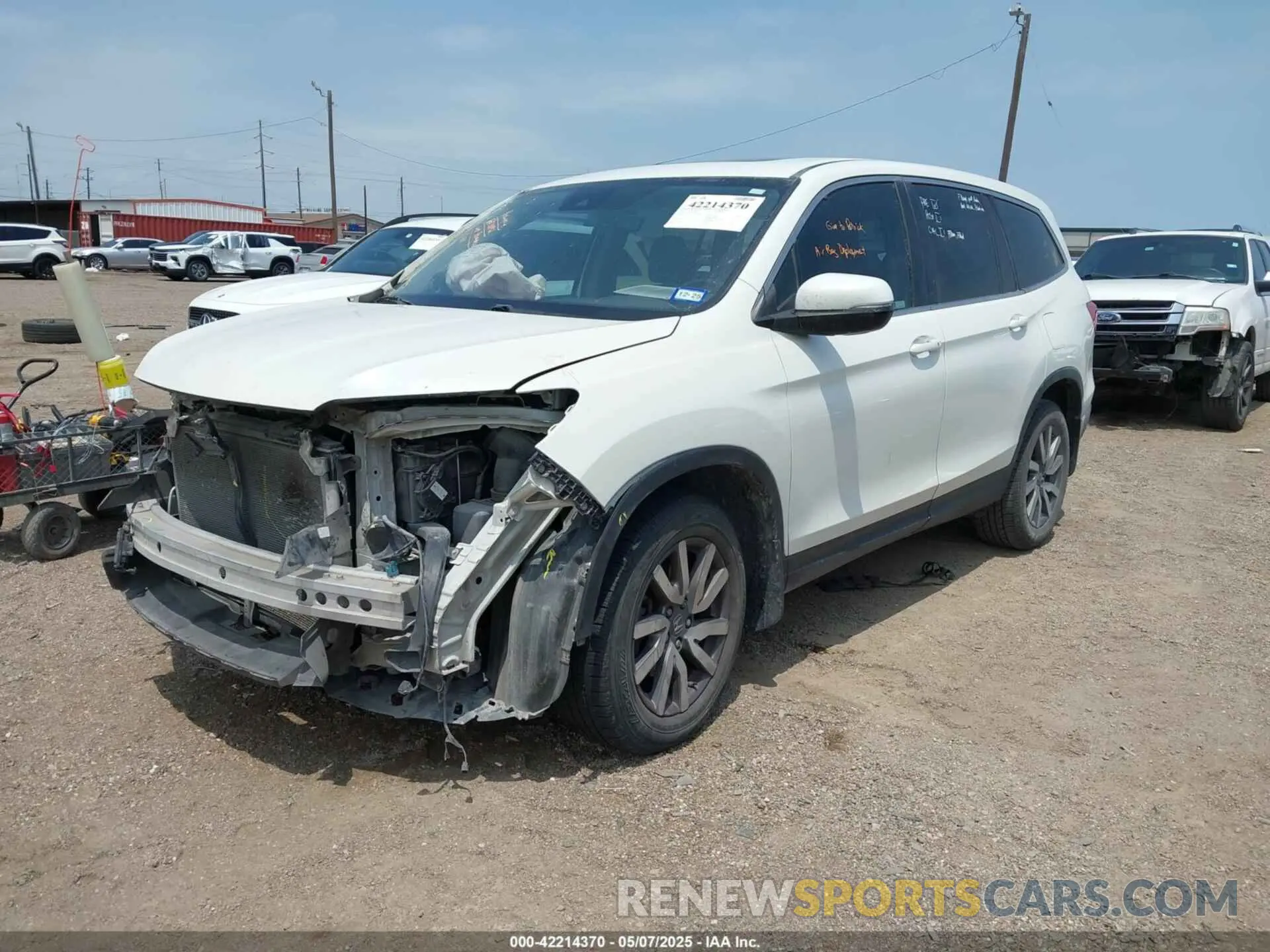 2 Photograph of a damaged car 5FNYF5H53KB029821 HONDA PILOT 2019