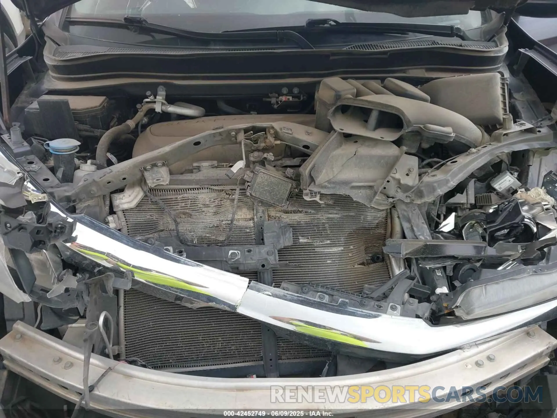 10 Photograph of a damaged car 5FNYF5H55KB027813 HONDA PILOT 2019