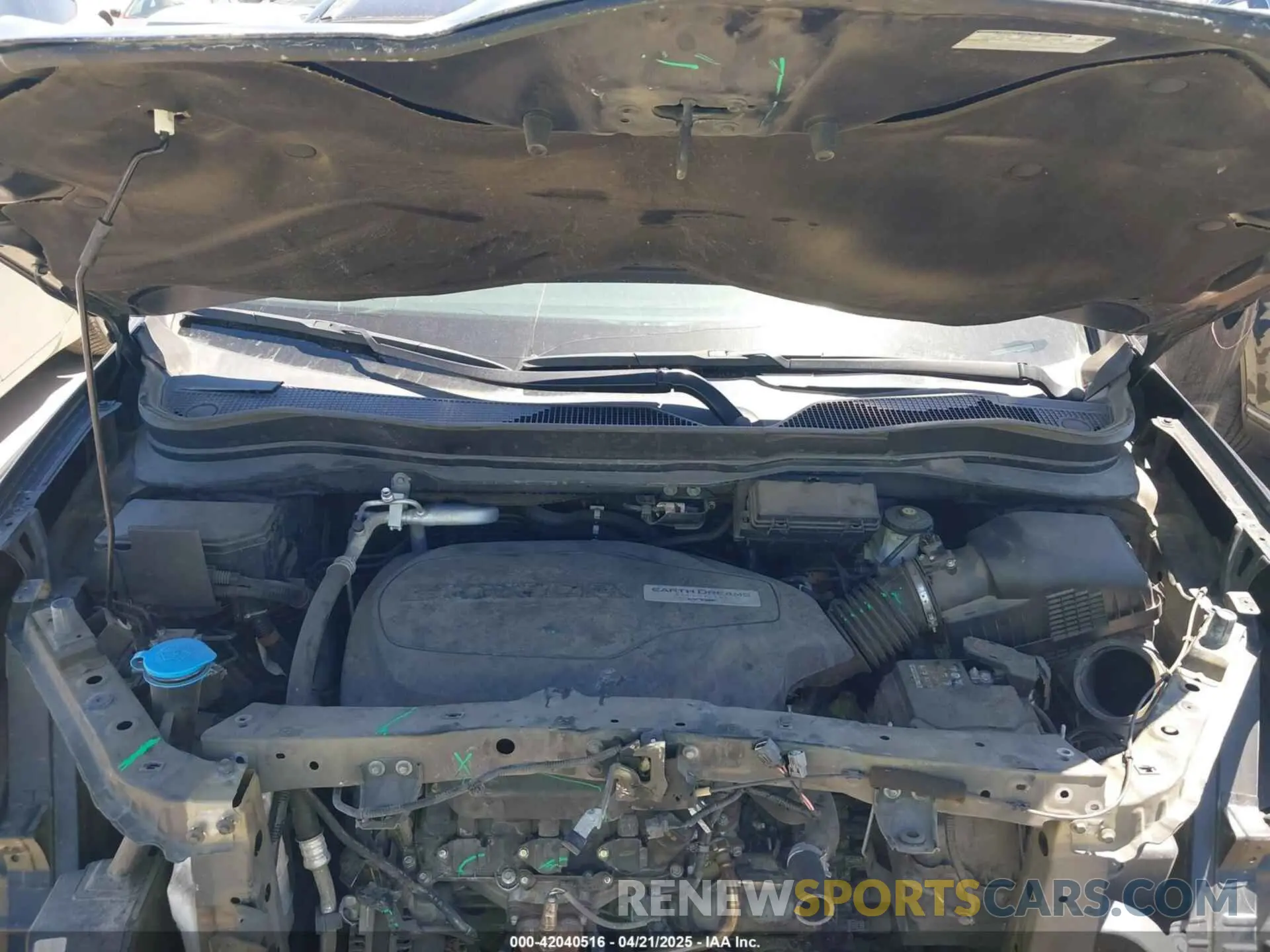 10 Photograph of a damaged car 5FNYF5H56KB042918 HONDA PILOT 2019