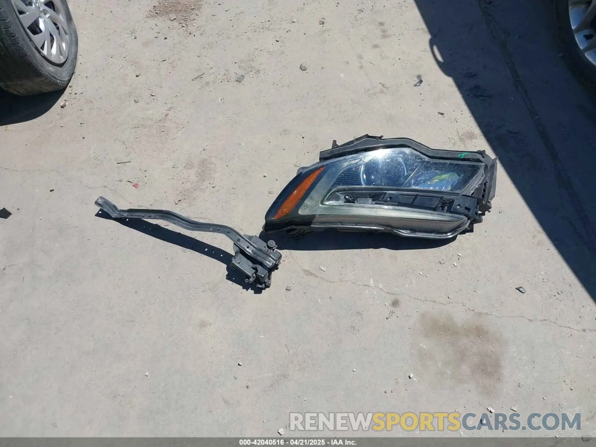 12 Photograph of a damaged car 5FNYF5H56KB042918 HONDA PILOT 2019