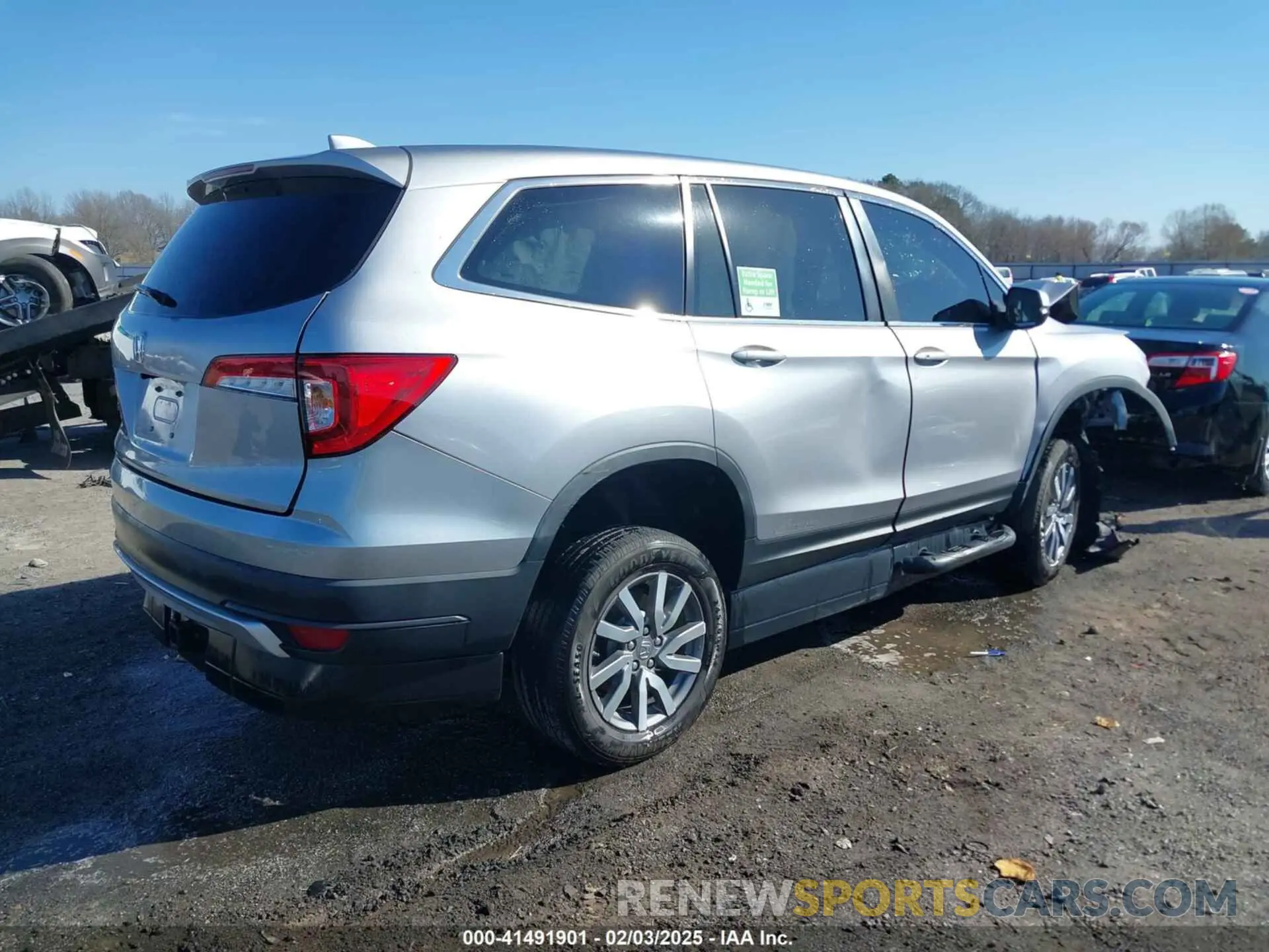 4 Фотография поврежденного автомобиля 5FNYF5H5XKB000719 HONDA PILOT 2019