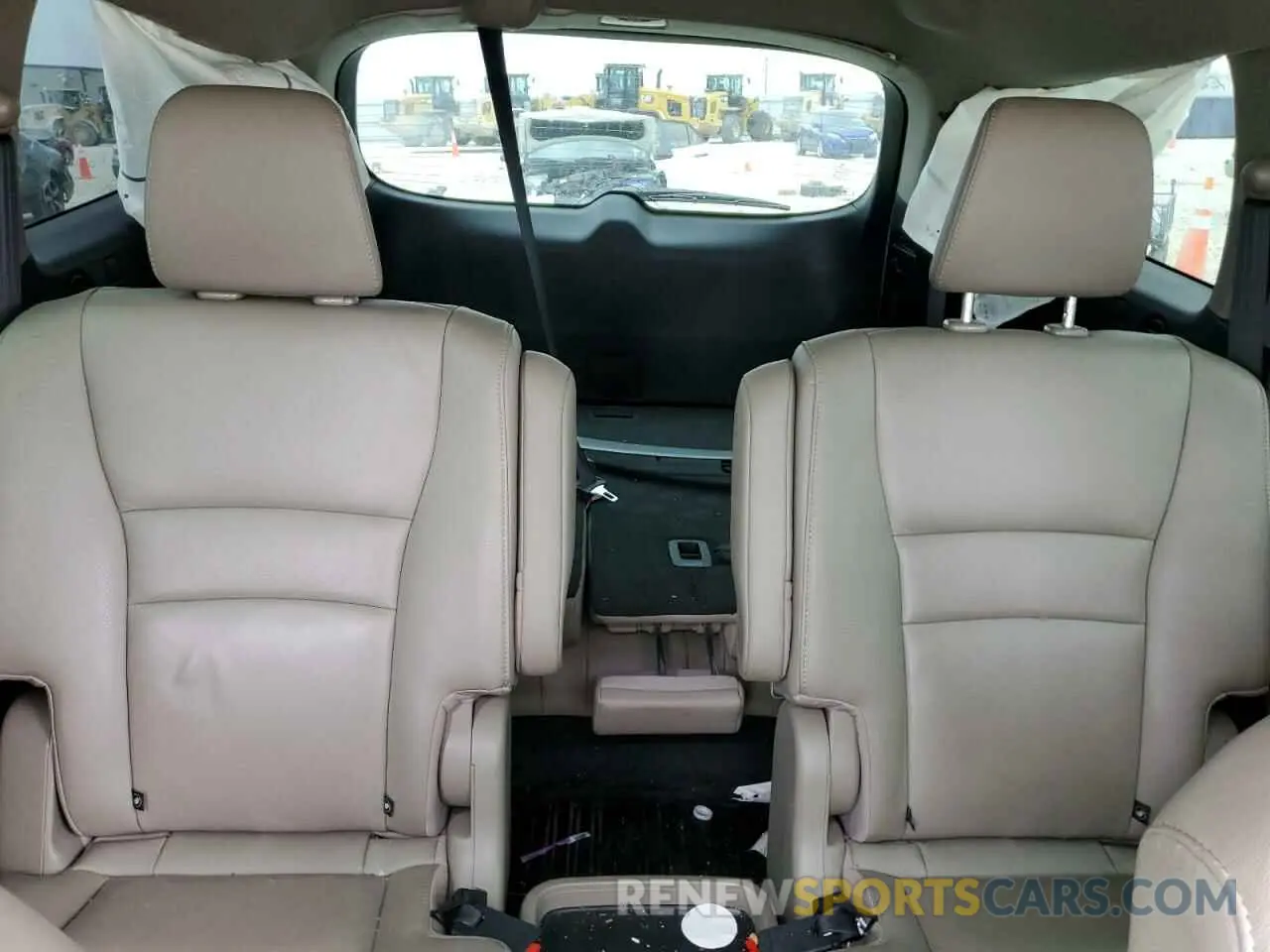 10 Photograph of a damaged car 5FNYF5H66KB017431 HONDA PILOT 2019