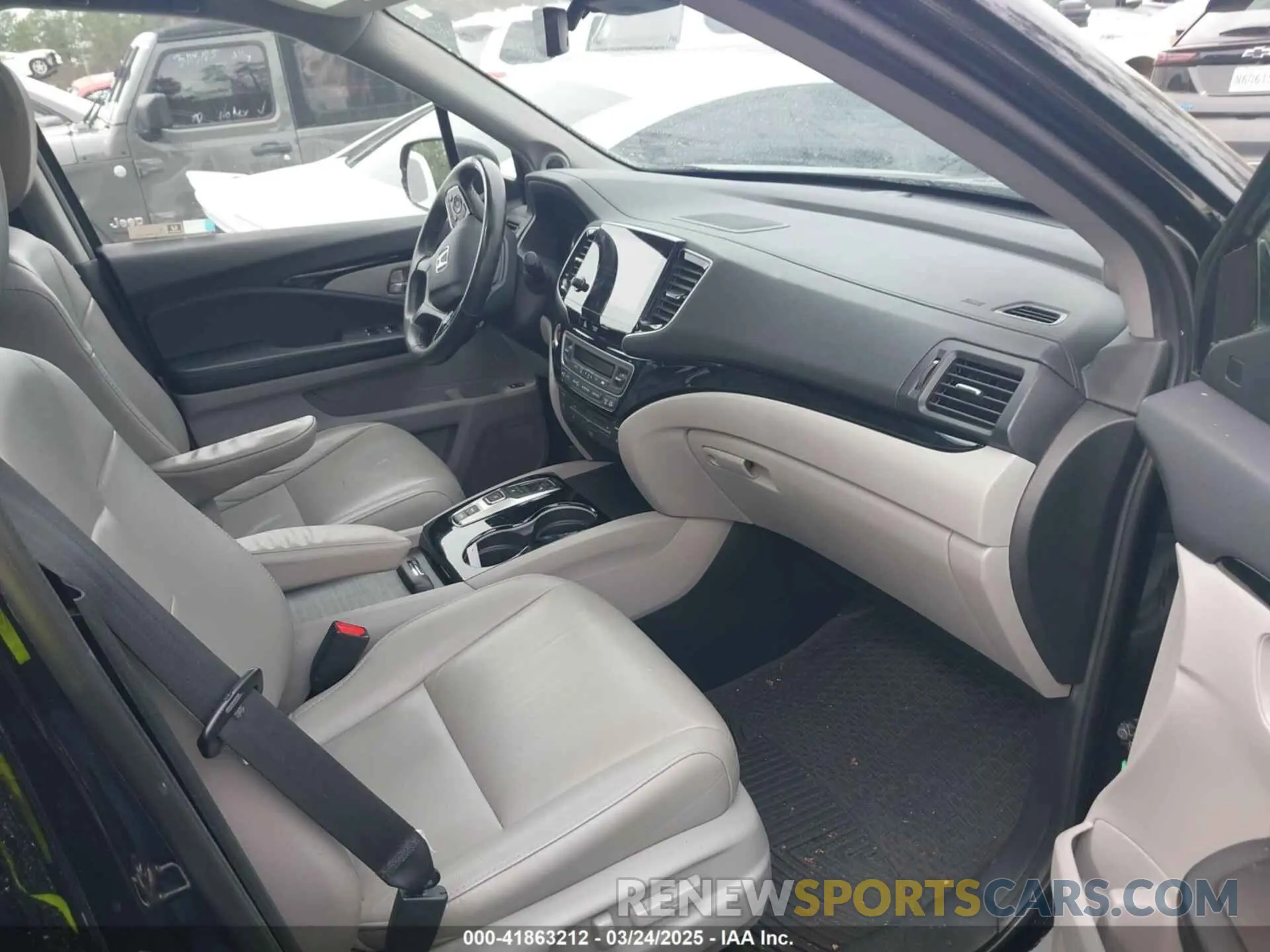 5 Фотография поврежденного автомобиля 5FNYF5H66KB027960 HONDA PILOT 2019