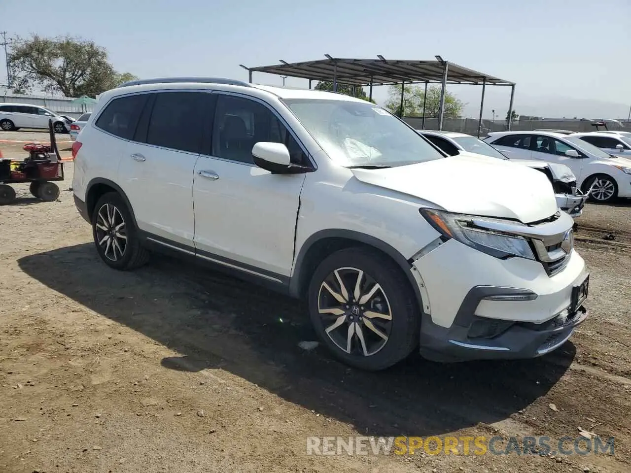 4 Photograph of a damaged car 5FNYF5H67KB011573 HONDA PILOT 2019
